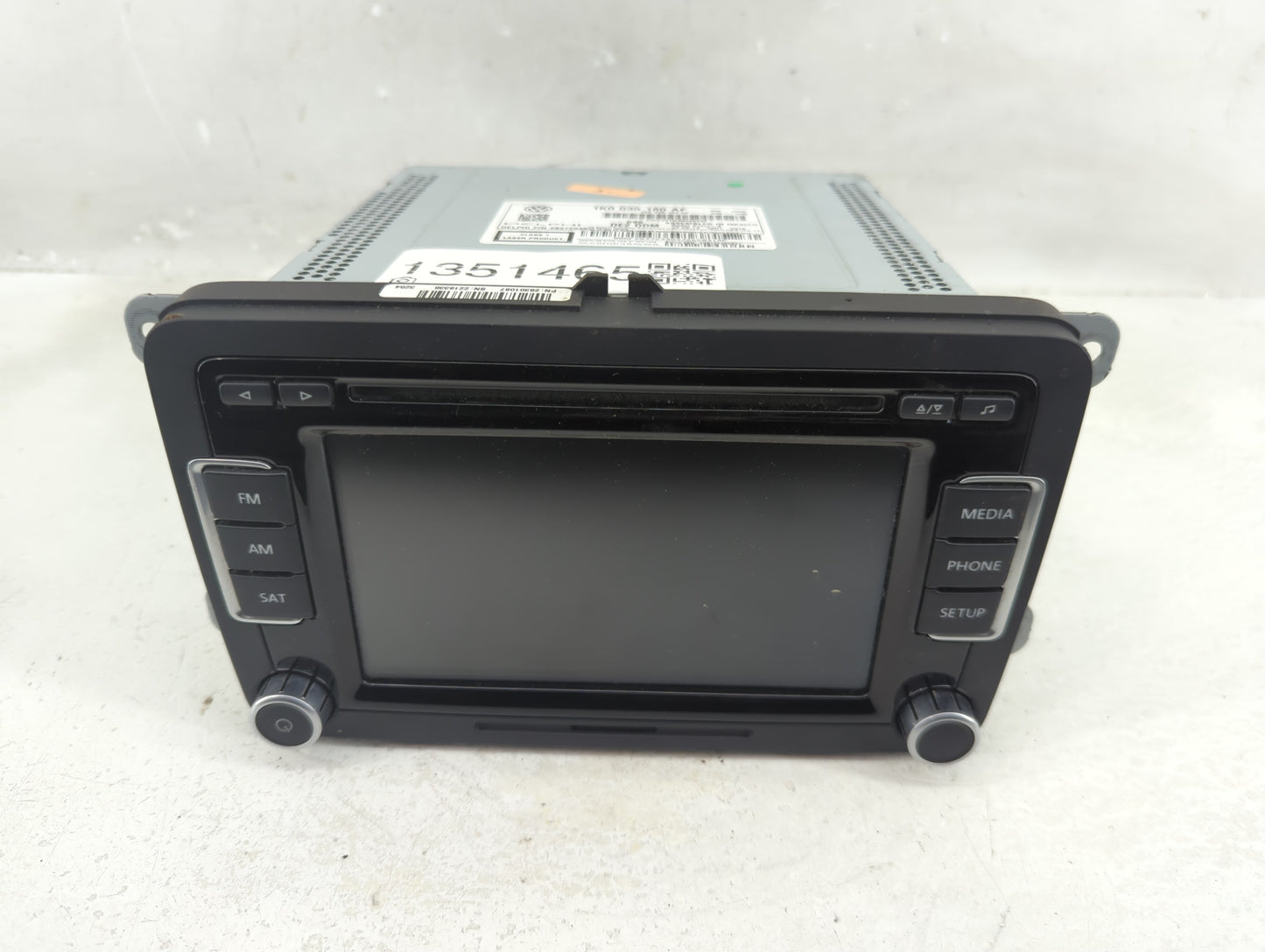 2010-2017 Volkswagen Jetta Radio AM FM Cd Player Receiver Replacement P/N:1K0 035 180 AF Fits OEM Used Auto Parts - Oemuseda