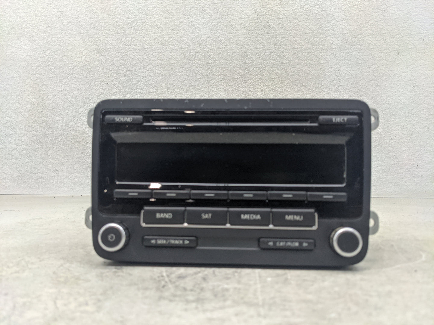 2014 Volkswagen Jetta Radio AM FM Cd Player Receiver Replacement P/N:1K0 035 164 F Fits Fits 2013 2015 OEM Used Auto Parts -