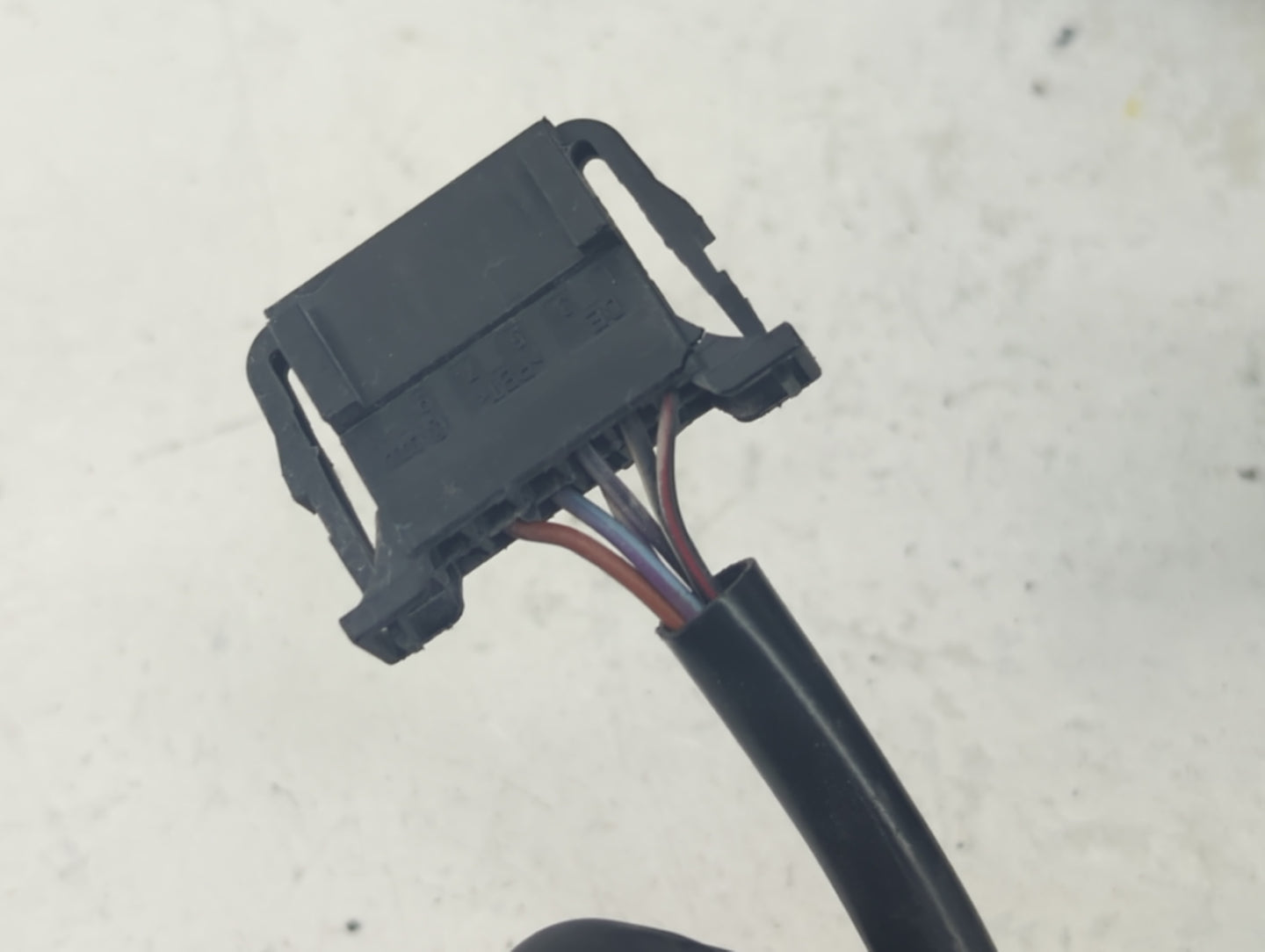 2011-2016 Volkswagen Jetta Driver Side View Mirror - Left Door Mirror OEM Used - Oemusedautoparts1.com
