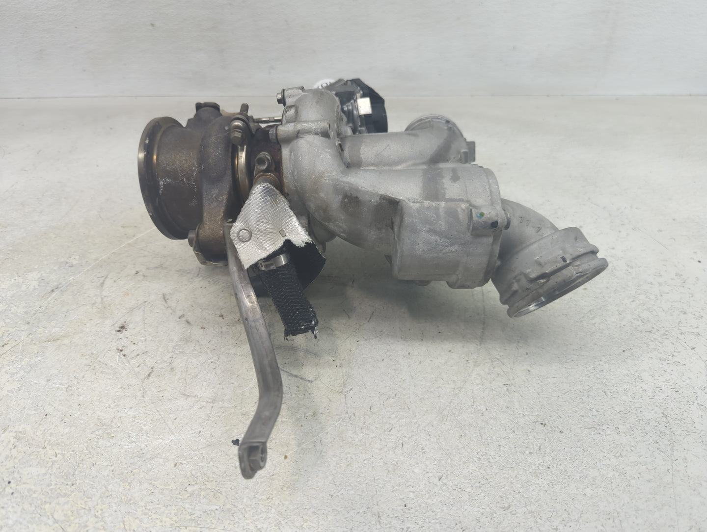 2014 Volkswagen Jetta Turbocharger Exhaust Manifold With Turbo Charger - Oemusedautoparts1.com