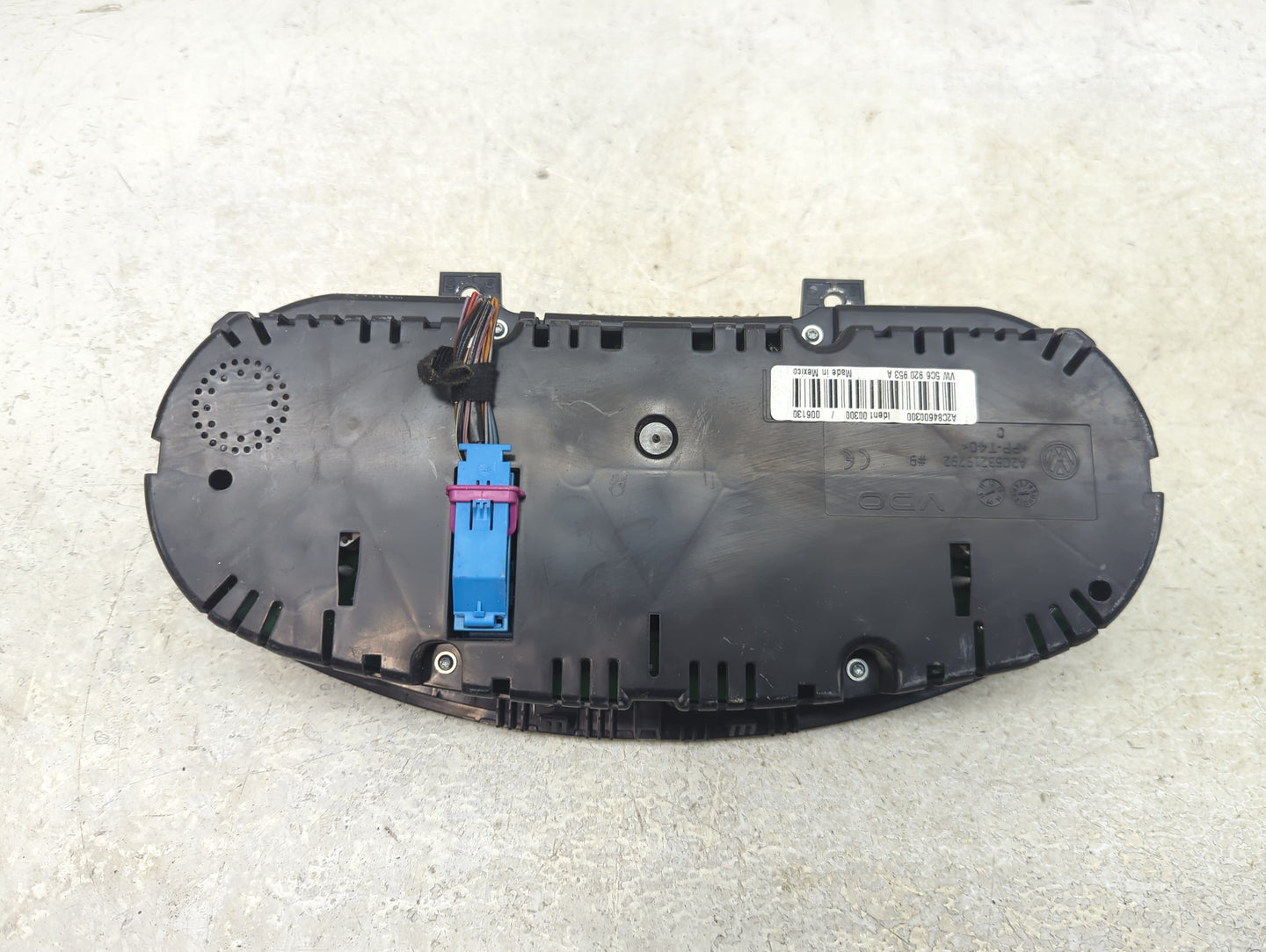 2014 Volkswagen Jetta Instrument Cluster Speedometer Gauges P/N:5C6920 953A Fits OEM Used Auto Parts - Oemusedautoparts1.com