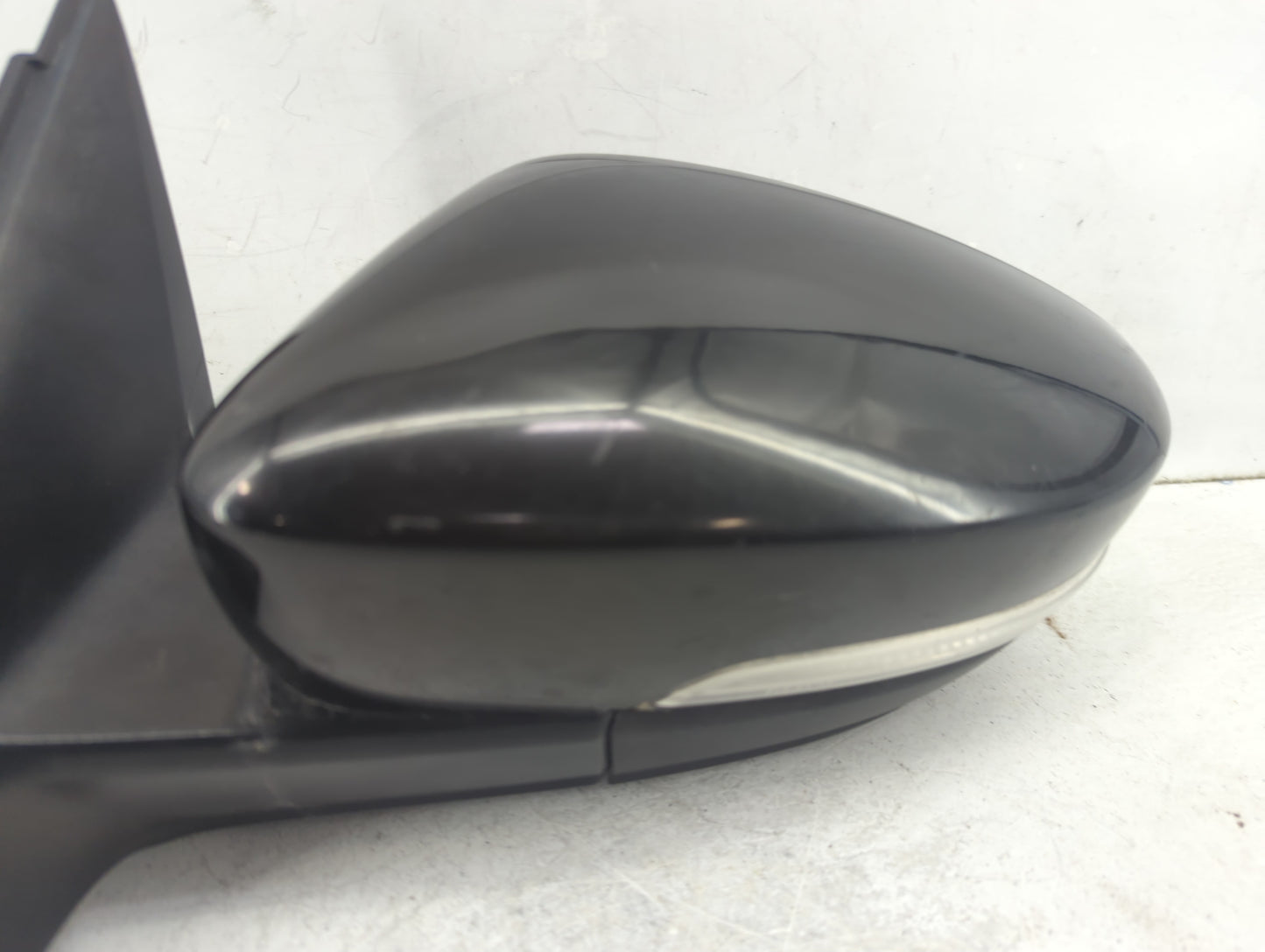 2011-2016 Volkswagen Jetta Driver Side View Mirror - Left Door Mirror OEM Used - Oemusedautoparts1.com