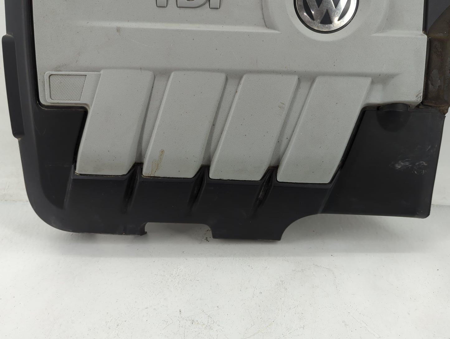2014 Volkswagen Jetta Engine Cover - Oemusedautoparts1.com
