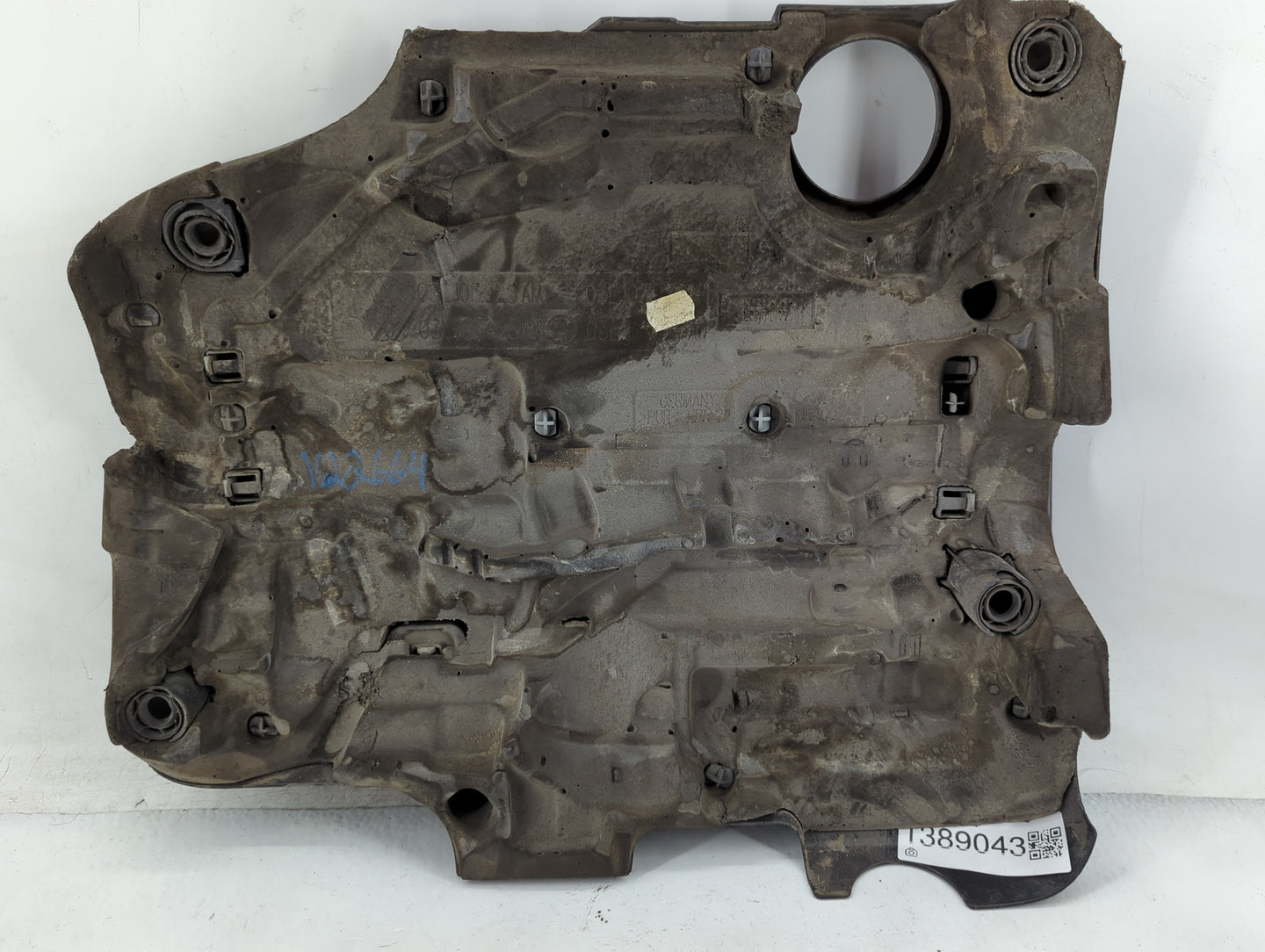 2014 Volkswagen Jetta Engine Cover - Oemusedautoparts1.com