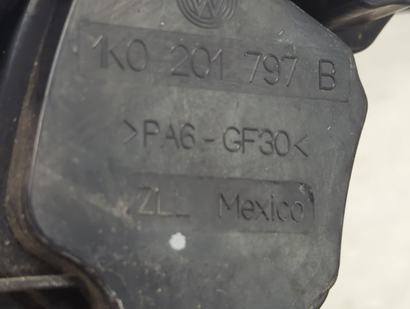2014 Volkswagen Jetta Fuel Vapor Charcoal Canister - Oemusedautoparts1.com