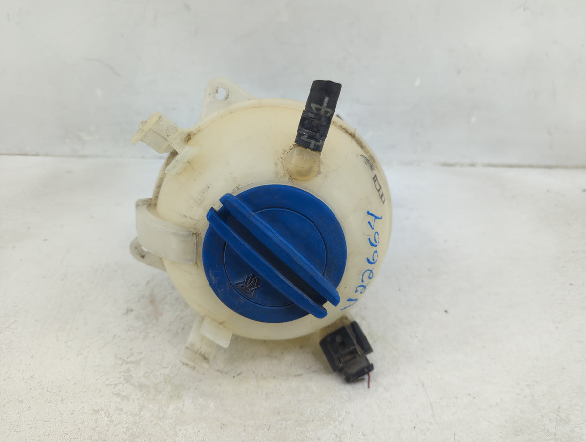2005 Volkswagen Jetta Radiator Coolant Overflow Expansion Tank Bottle 1389882 - Oemusedautoparts1.com