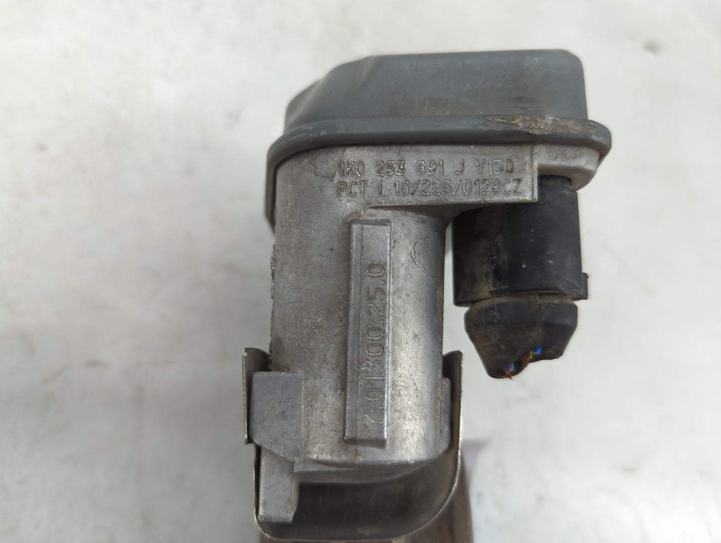 2013-2018 Volkswagen Jetta Throttle Body Fits Fits 2013 2014 2015 2016 2017 2018 OEM Used Auto Parts - Oemusedautoparts1.com