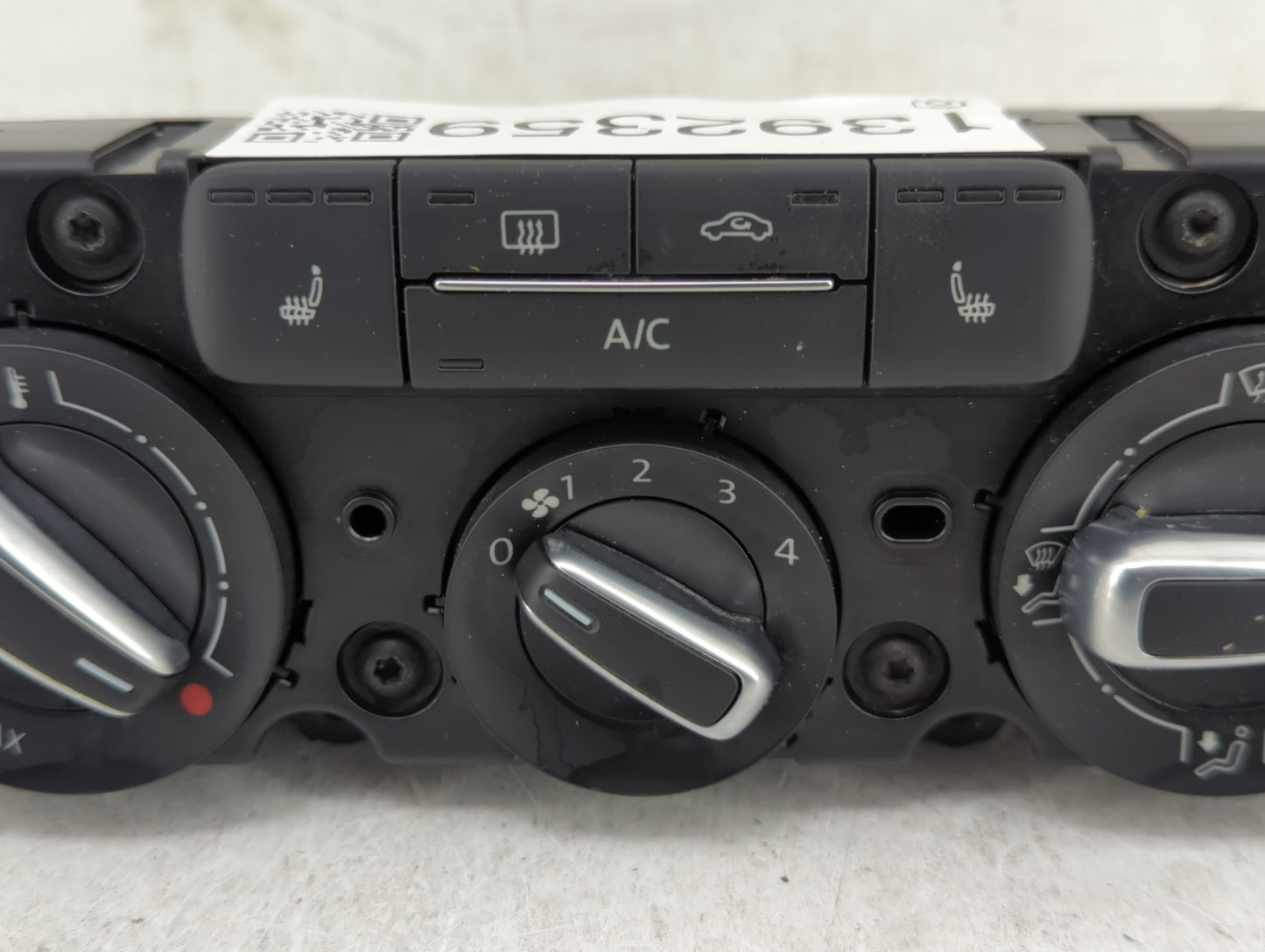 2011-2014 Volkswagen Jetta Climate Control Module Temperature AC/Heater Replacement P/N:5C1 819 045 Fits Fits 2011 2012 2013