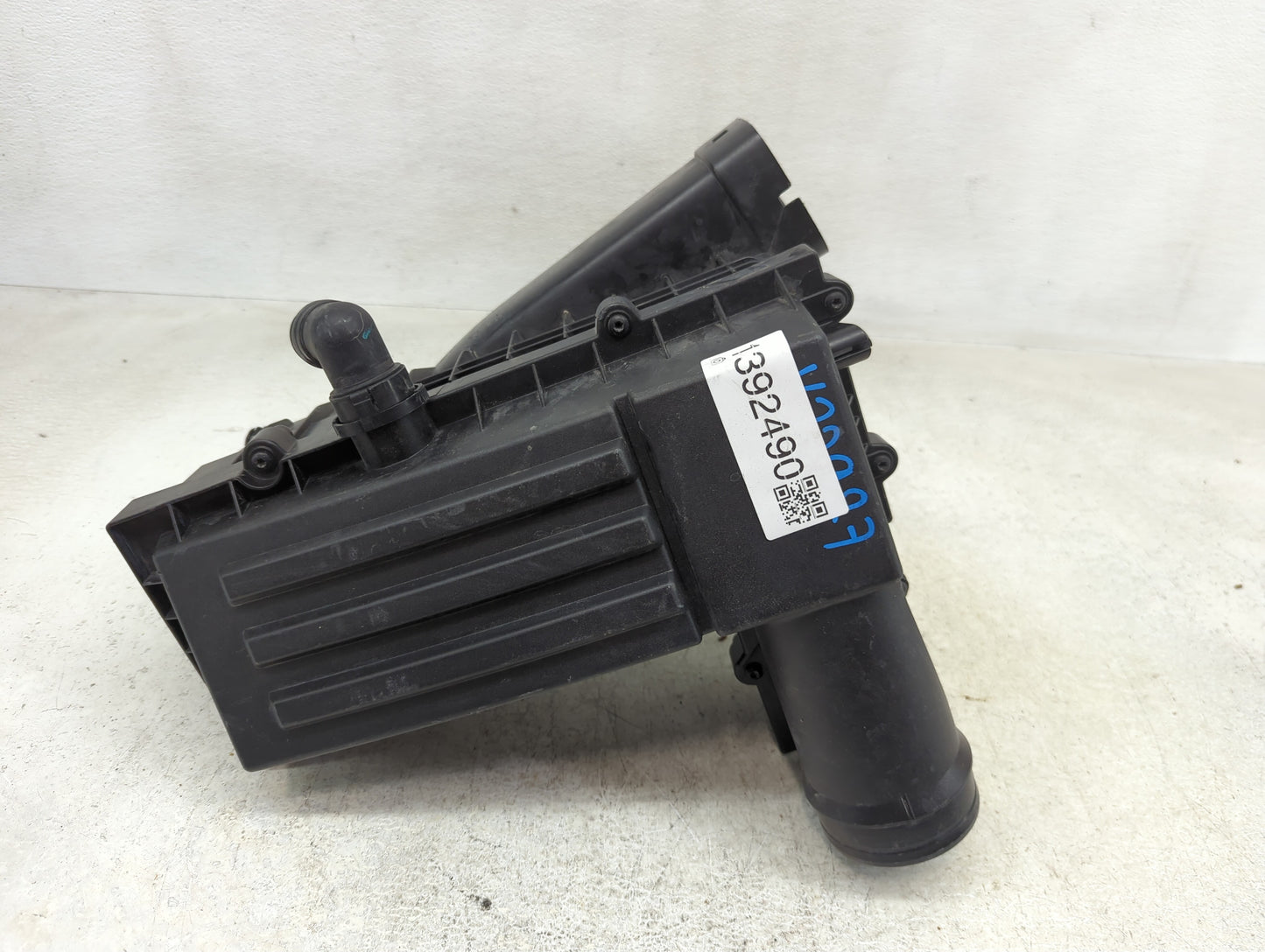 2013-2018 Volkswagen Jetta Air Cleaner Intake-duct Hose Tube - Oemusedautoparts1.com