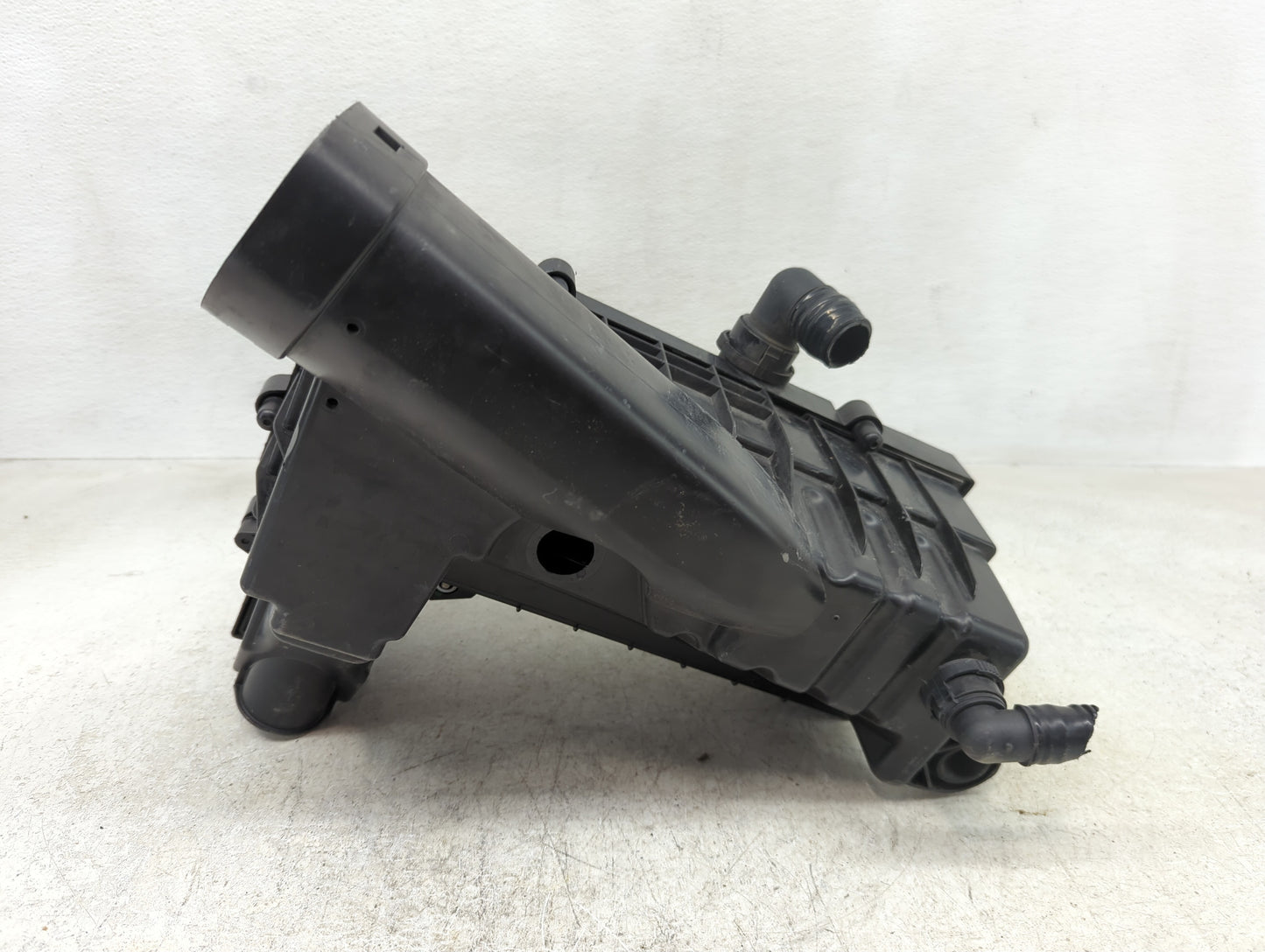 2013-2018 Volkswagen Jetta Air Cleaner Intake-duct Hose Tube - Oemusedautoparts1.com