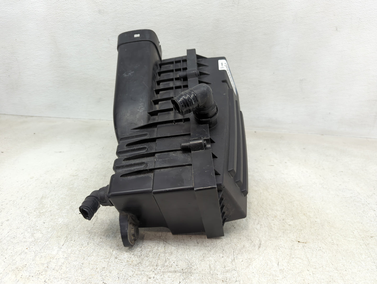 2013-2018 Volkswagen Jetta Air Cleaner Intake-duct Hose Tube - Oemusedautoparts1.com