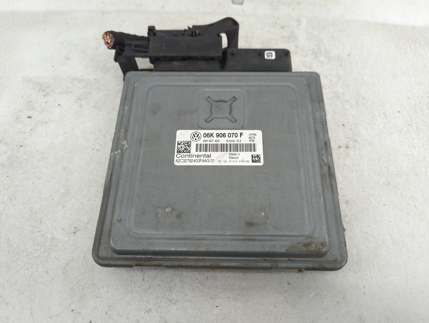 2014 Volkswagen Jetta PCM Engine Control Computer ECU ECM PCU OEM P/N:06K 906 070 F Fits OEM Used Auto Parts - Oemusedautopa