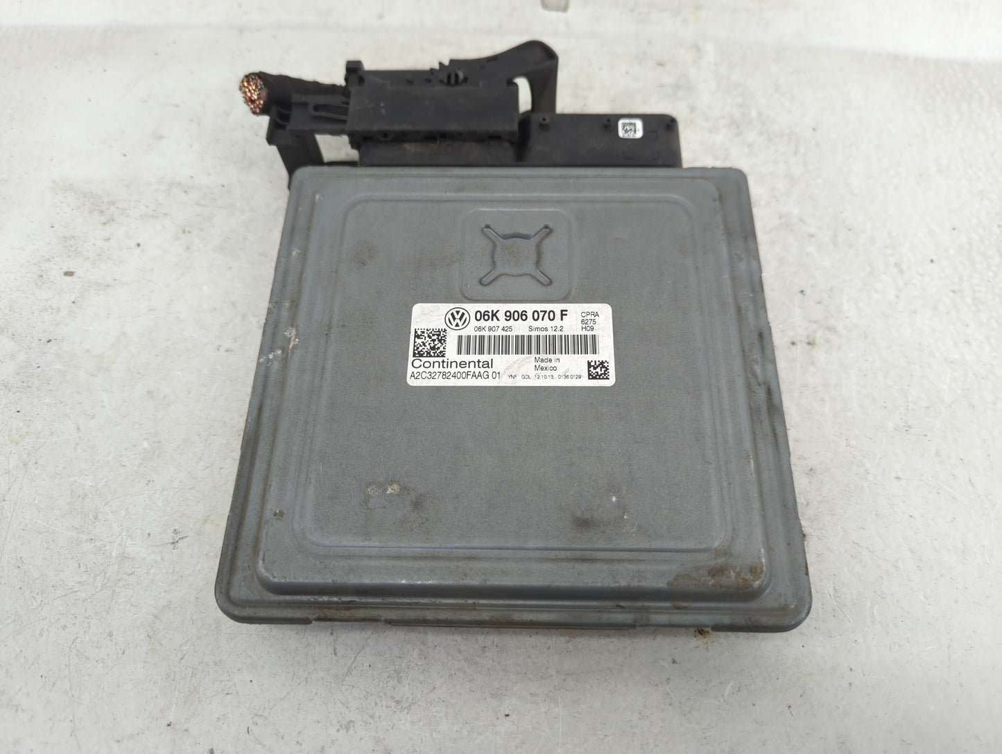 2014 Volkswagen Jetta PCM Engine Control Computer ECU ECM PCU OEM P/N:06K 906 070 F Fits OEM Used Auto Parts - Oemusedautopa