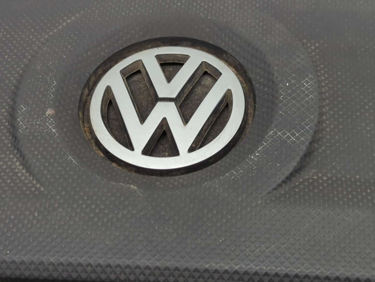2014 Volkswagen Jetta Engine Cover - Oemusedautoparts1.com