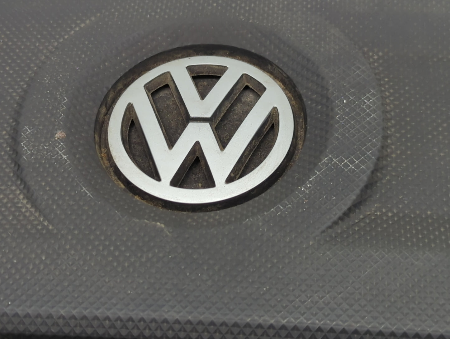 2014 Volkswagen Jetta Engine Cover - Oemusedautoparts1.com