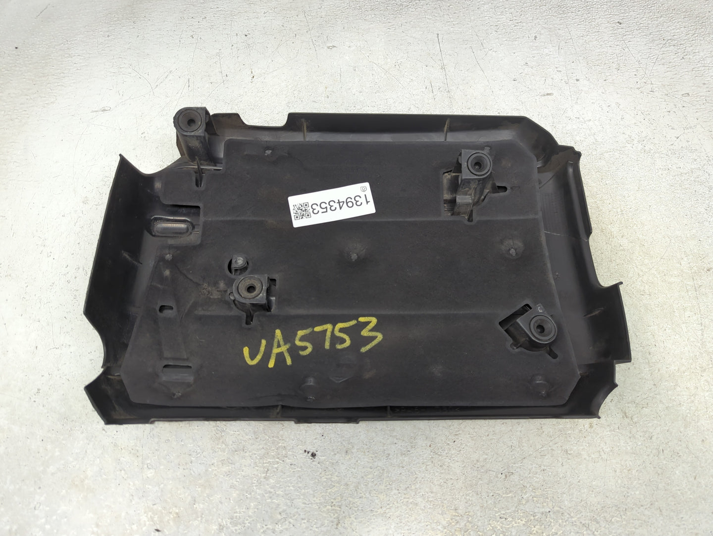 2014 Volkswagen Jetta Engine Cover - Oemusedautoparts1.com