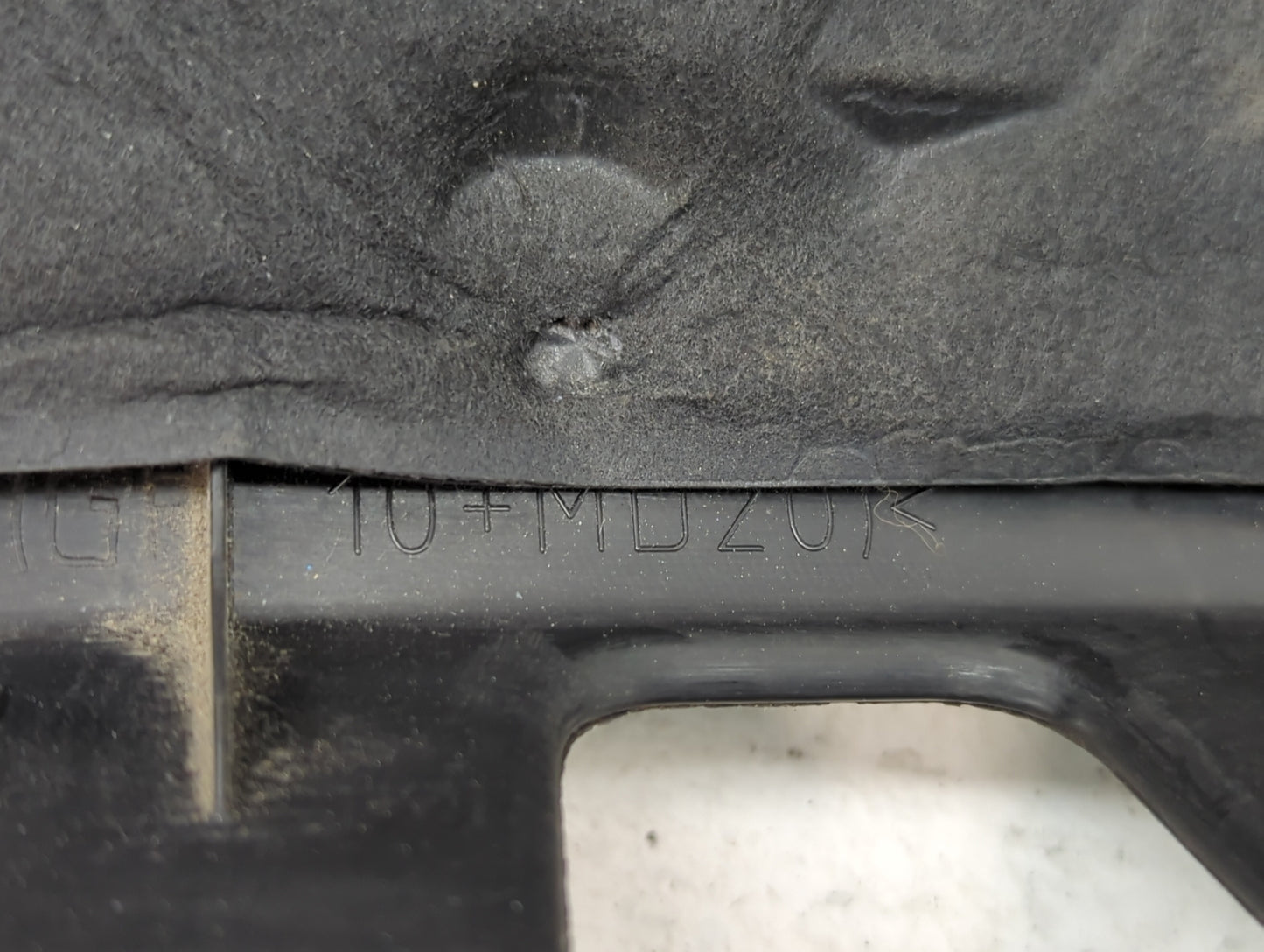 2014 Volkswagen Jetta Engine Cover - Oemusedautoparts1.com