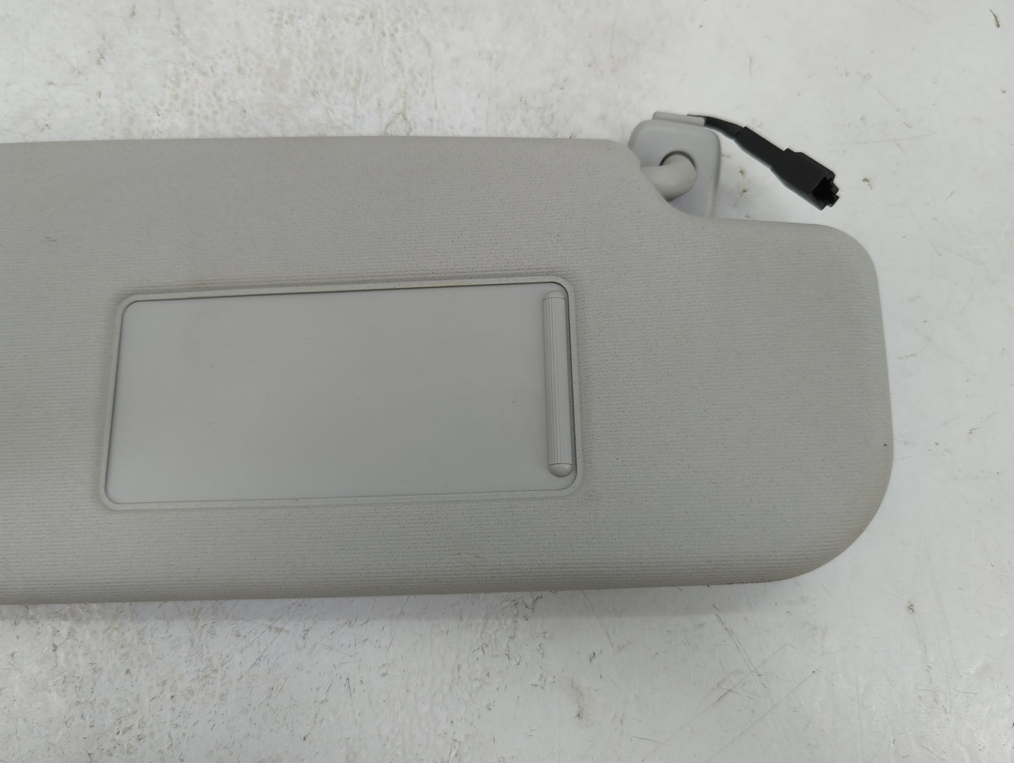 2011-2014 Volkswagen Jetta Sun Visor Shade Replacement Passenger Right Mirror Fits Fits 2011 2012 2013 2014 OEM Used Auto Pa