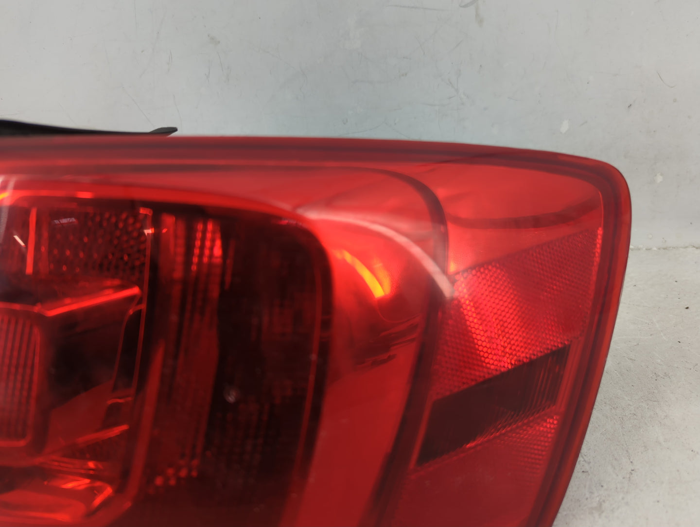2011-2014 Volkswagen Jetta Tail Light Assembly Passenger Right OEM P/N:5C6945208 Fits Fits 2011 2012 2013 2014 OEM Used Auto