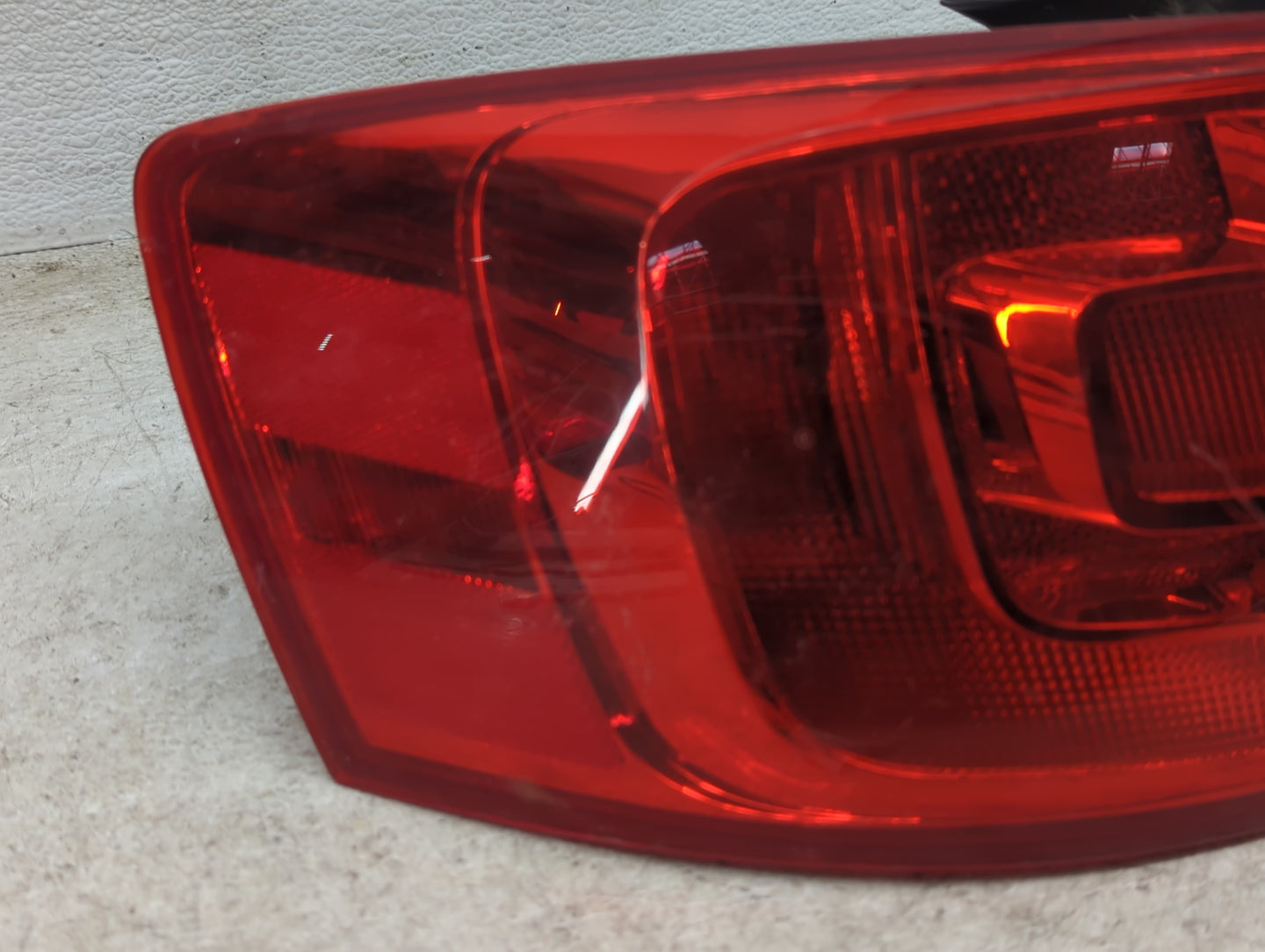 2011-2014 Volkswagen Jetta Tail Light Assembly Passenger Right OEM Fits Fits 2011 2012 2013 2014 OEM Used Auto Parts - Oemus
