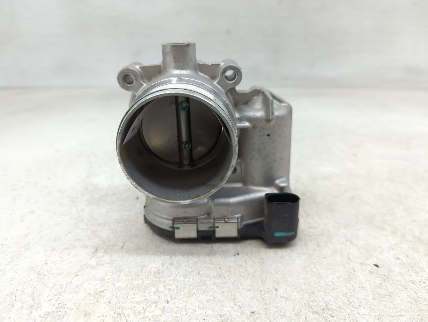 2014-2017 Volkswagen Jetta Throttle Body P/N:0 280 750 588 06K 133 062 D Fits Fits 2014 2015 2016 2017 OEM Used Auto Parts -