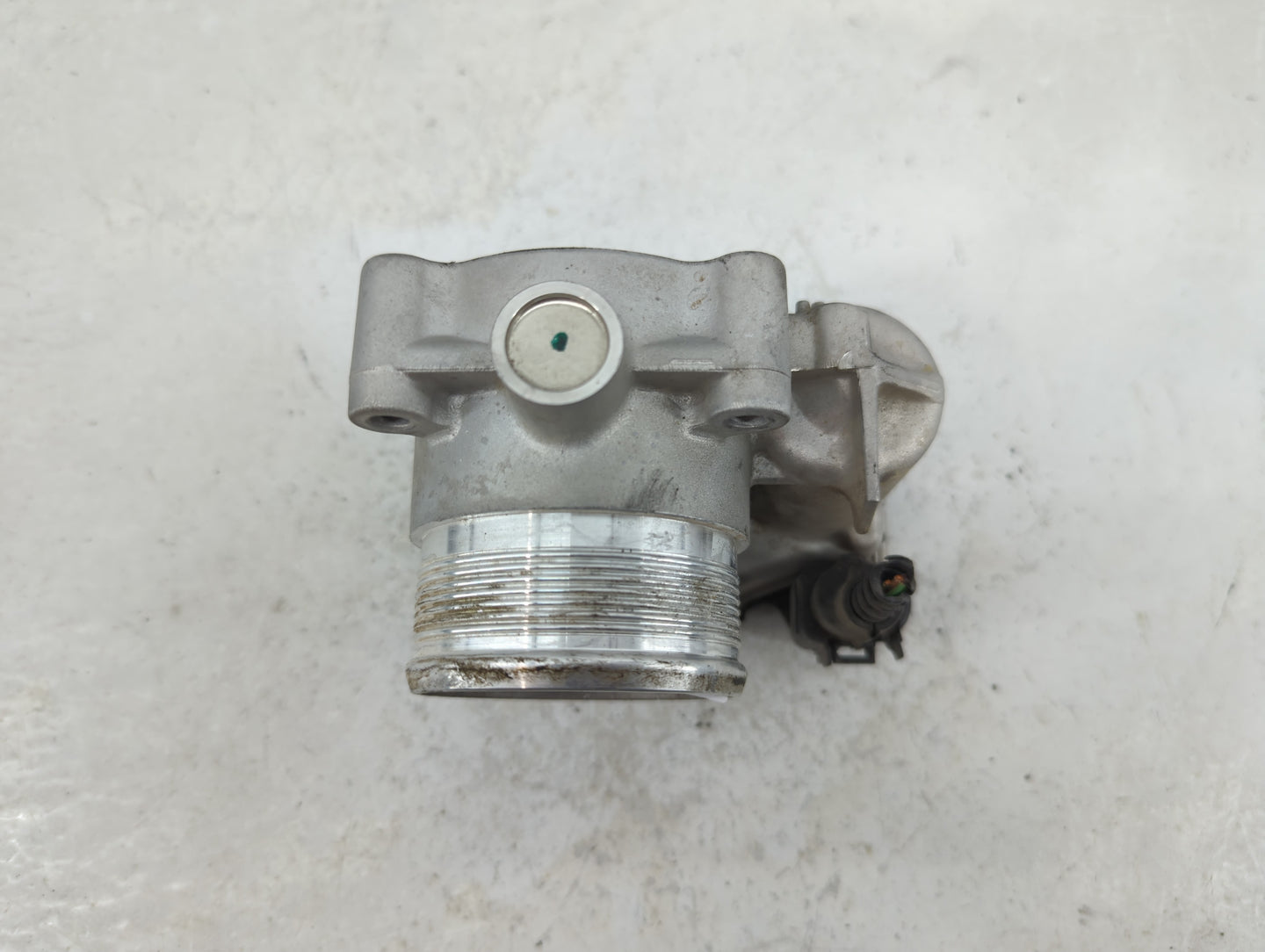 2014-2017 Volkswagen Jetta Throttle Body P/N:06K133062D Fits Fits 2014 2015 2016 2017 OEM Used Auto Parts - Oemusedautoparts