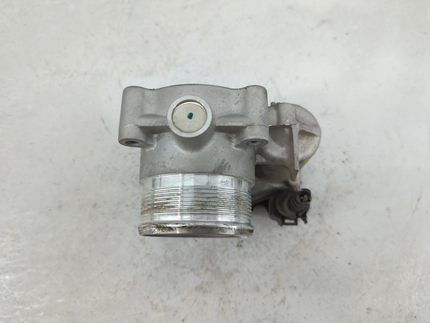 2014-2017 Volkswagen Jetta Throttle Body P/N:06K133062D Fits Fits 2014 2015 2016 2017 OEM Used Auto Parts - Oemusedautoparts