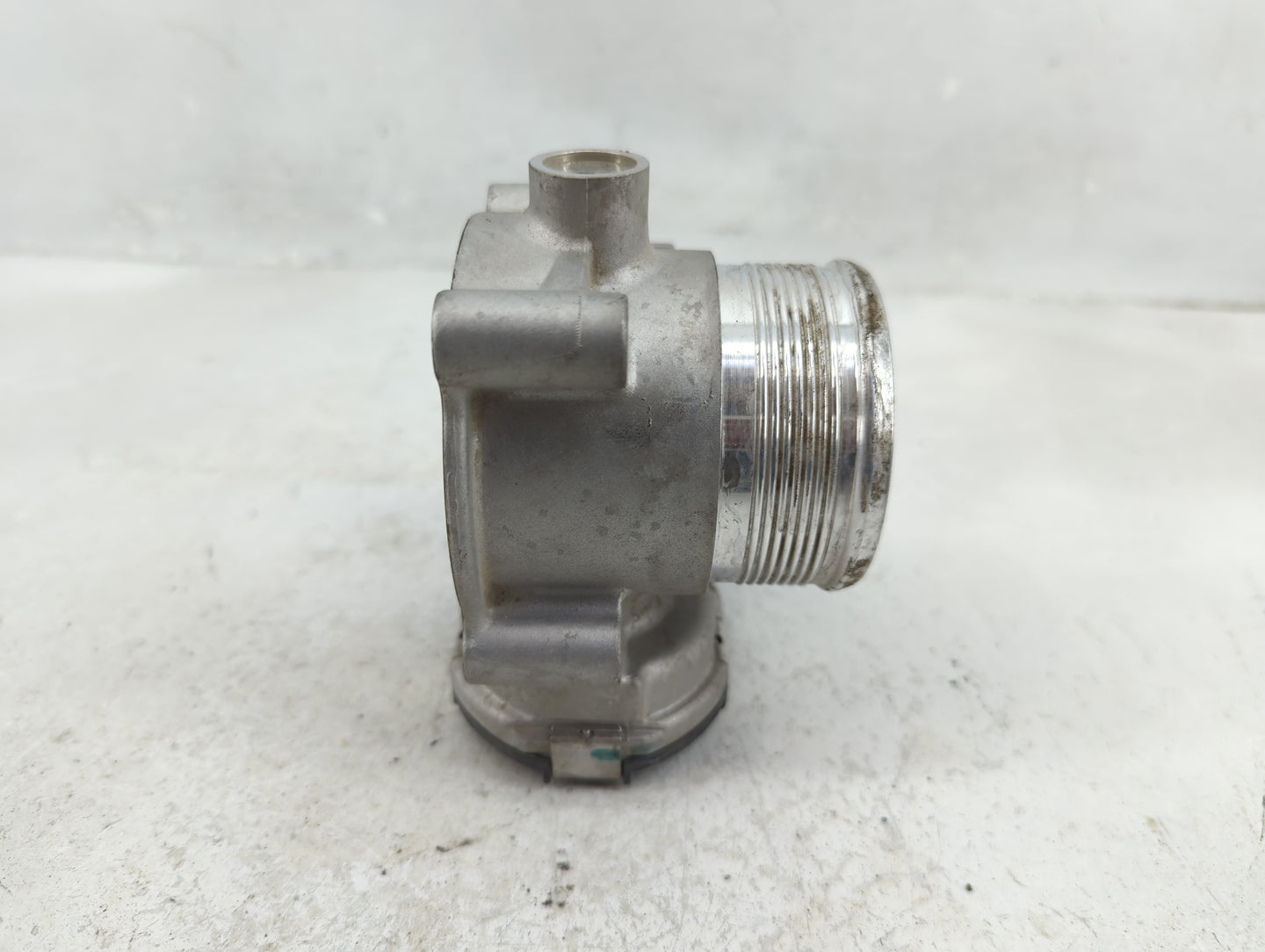 2014-2017 Volkswagen Jetta Throttle Body P/N:06K133062D Fits Fits 2014 2015 2016 2017 OEM Used Auto Parts - Oemusedautoparts