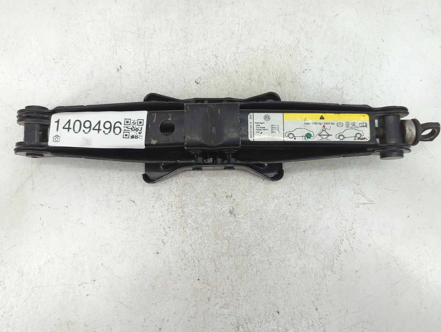2014 Volkswagen Jetta Spare Scissor Car Jack 1409496 - Oemusedautoparts1.com