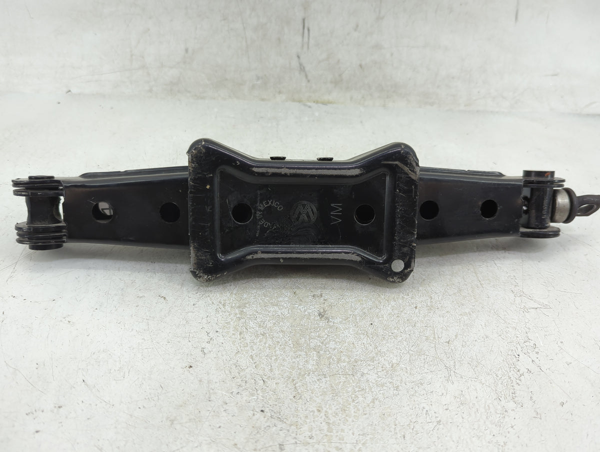 2014 Volkswagen Jetta Spare Scissor Car Jack 1409496 - Oemusedautoparts1.com