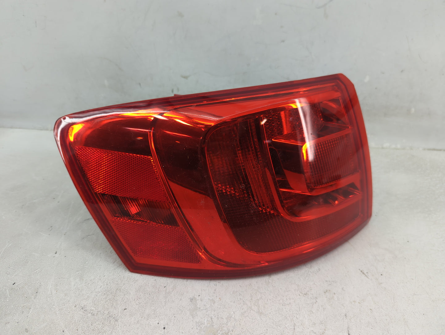 2011-2014 Volkswagen Jetta Tail Light Assembly Passenger Right OEM Fits Fits 2011 2012 2013 2014 OEM Used Auto Parts - Oemus