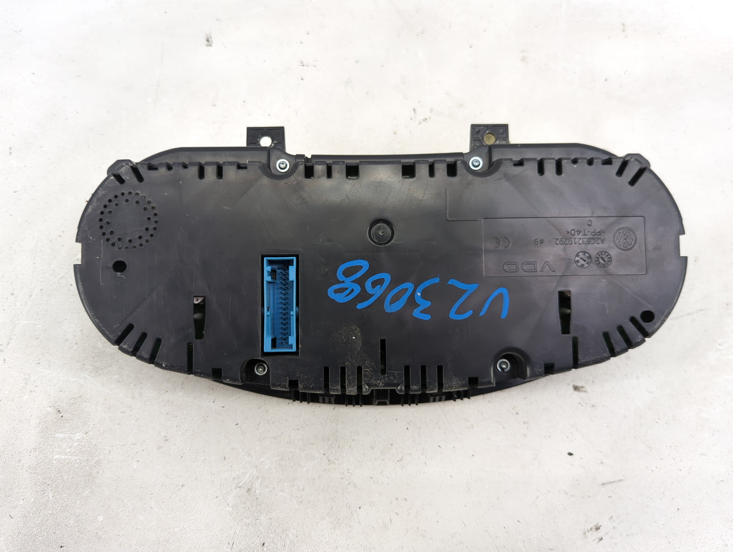 2009-2014 Volkswagen Jetta Instrument Cluster Speedometer Gauges P/N:A2C53219792 Fits Fits 2009 2010 2011 2012 2013 2014 OEM