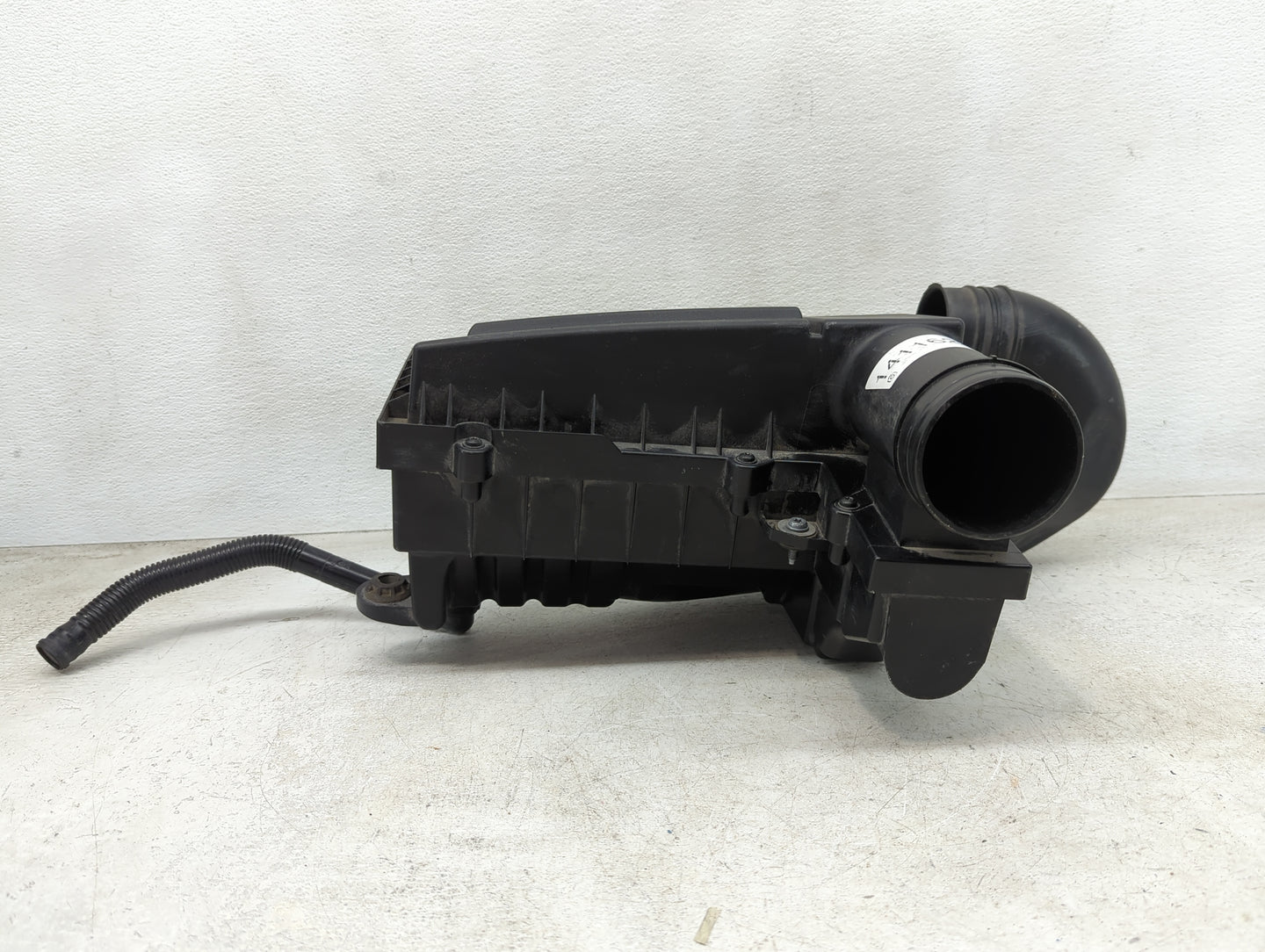 2013-2018 Volkswagen Jetta Air Cleaner Intake-duct Hose Tube - Oemusedautoparts1.com