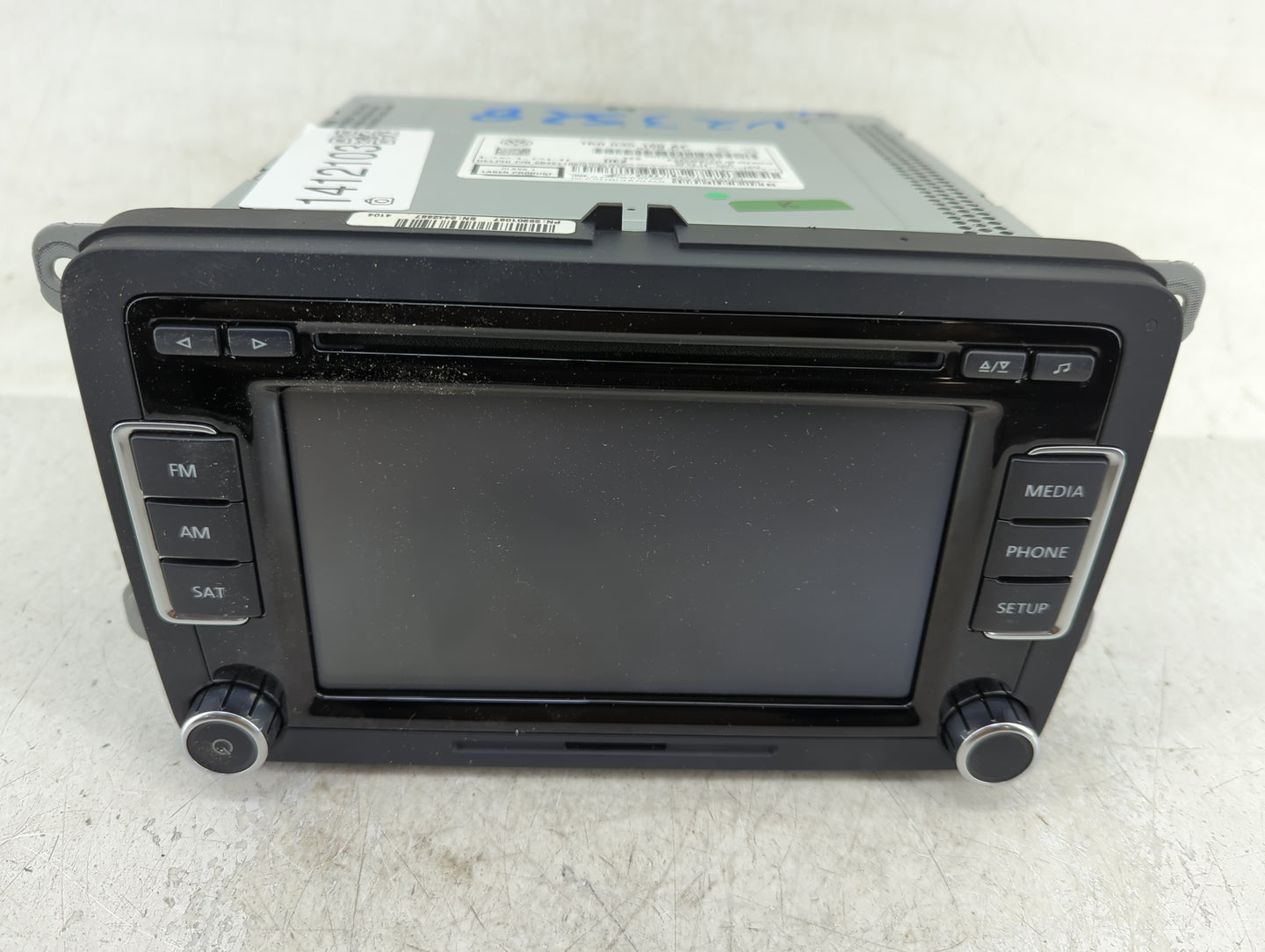 2010-2017 Volkswagen Jetta Radio AM FM Cd Player Receiver Replacement P/N:1K0 035 180 AF Fits OEM Used Auto Parts - Oemuseda