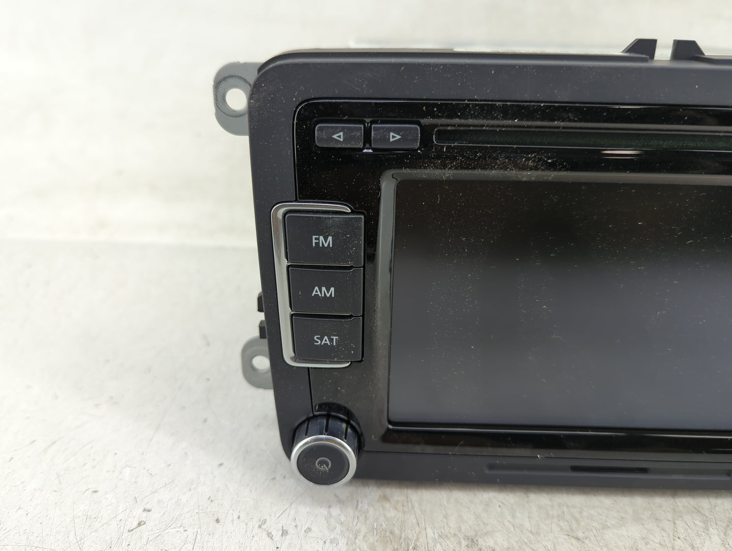 2010-2017 Volkswagen Jetta Radio AM FM Cd Player Receiver Replacement P/N:1K0 035 180 AF Fits OEM Used Auto Parts - Oemuseda