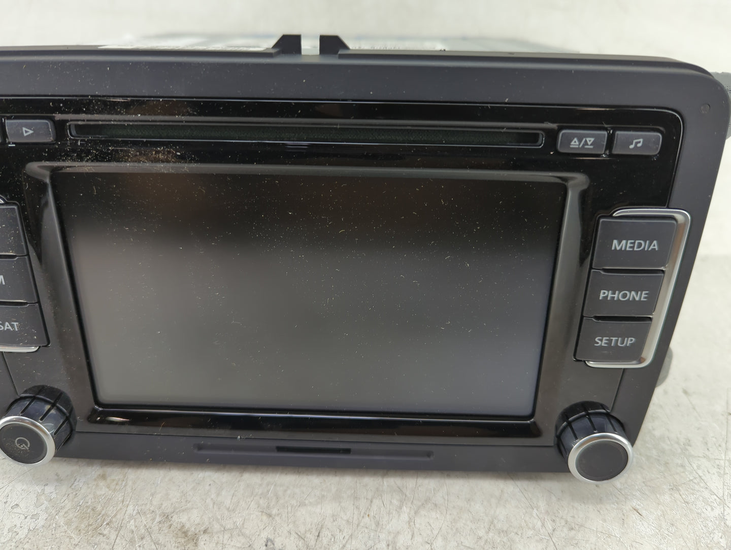 2010-2017 Volkswagen Jetta Radio AM FM Cd Player Receiver Replacement P/N:1K0 035 180 AF Fits OEM Used Auto Parts - Oemuseda