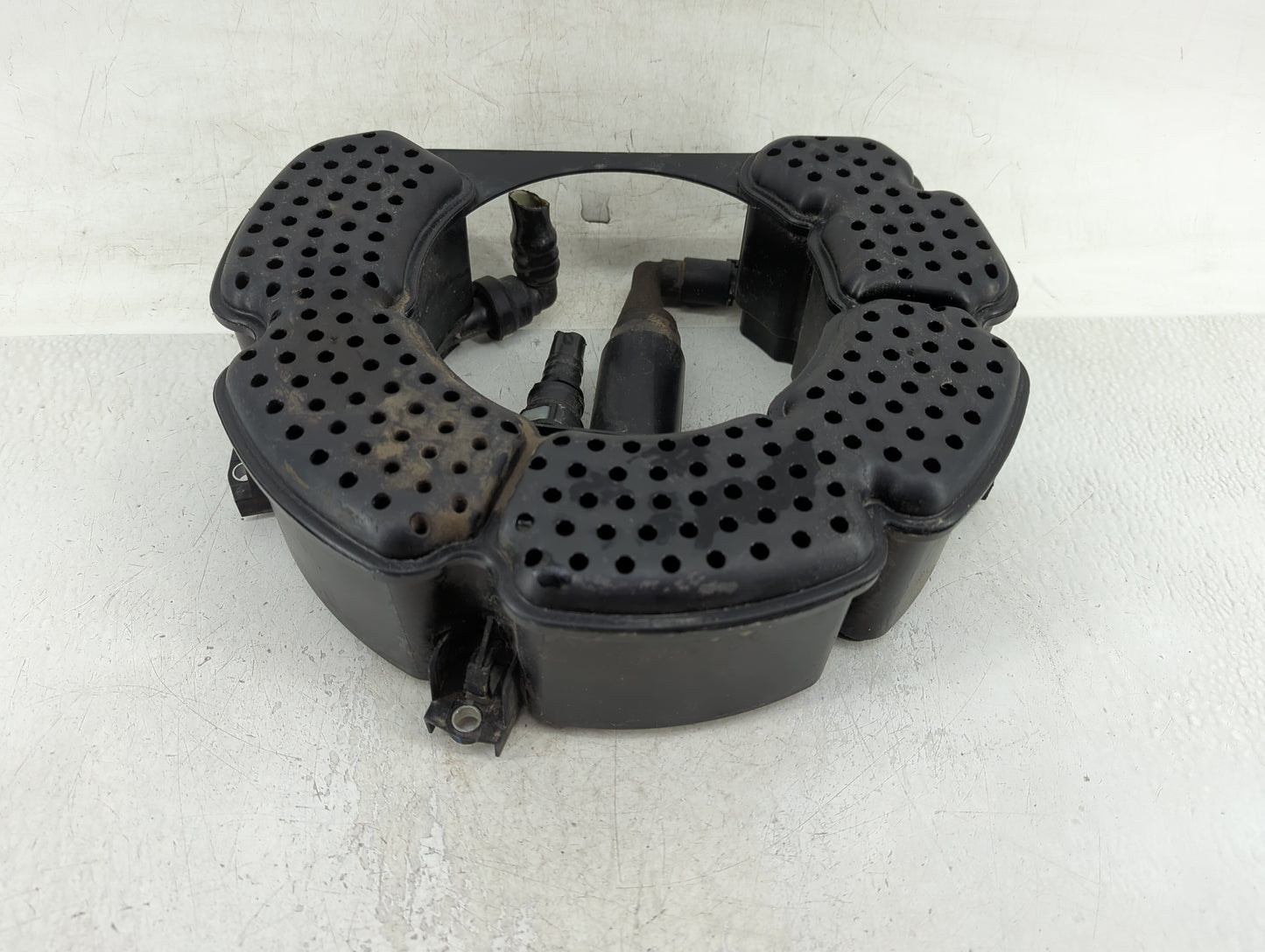 2014 Volkswagen Jetta Fuel Vapor Charcoal Canister - Oemusedautoparts1.com