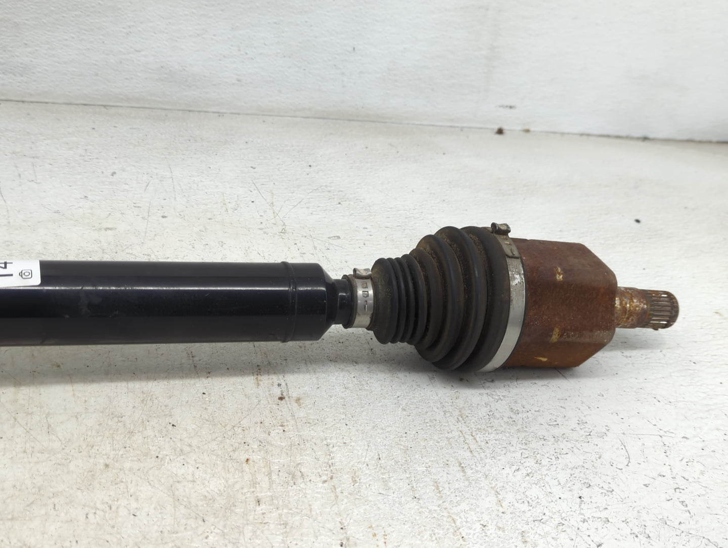2014 Volkswagen Jetta Axle Shaft Front Passenger Cv C/v - Oemusedautoparts1.com