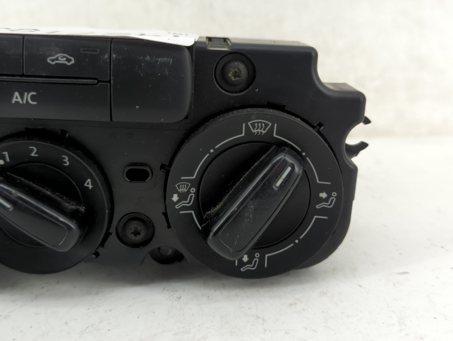 2011-2014 Volkswagen Jetta Climate Control Module Temperature AC/Heater Replacement P/N:5C1819045 90151-736/0000 Fits OEM Us
