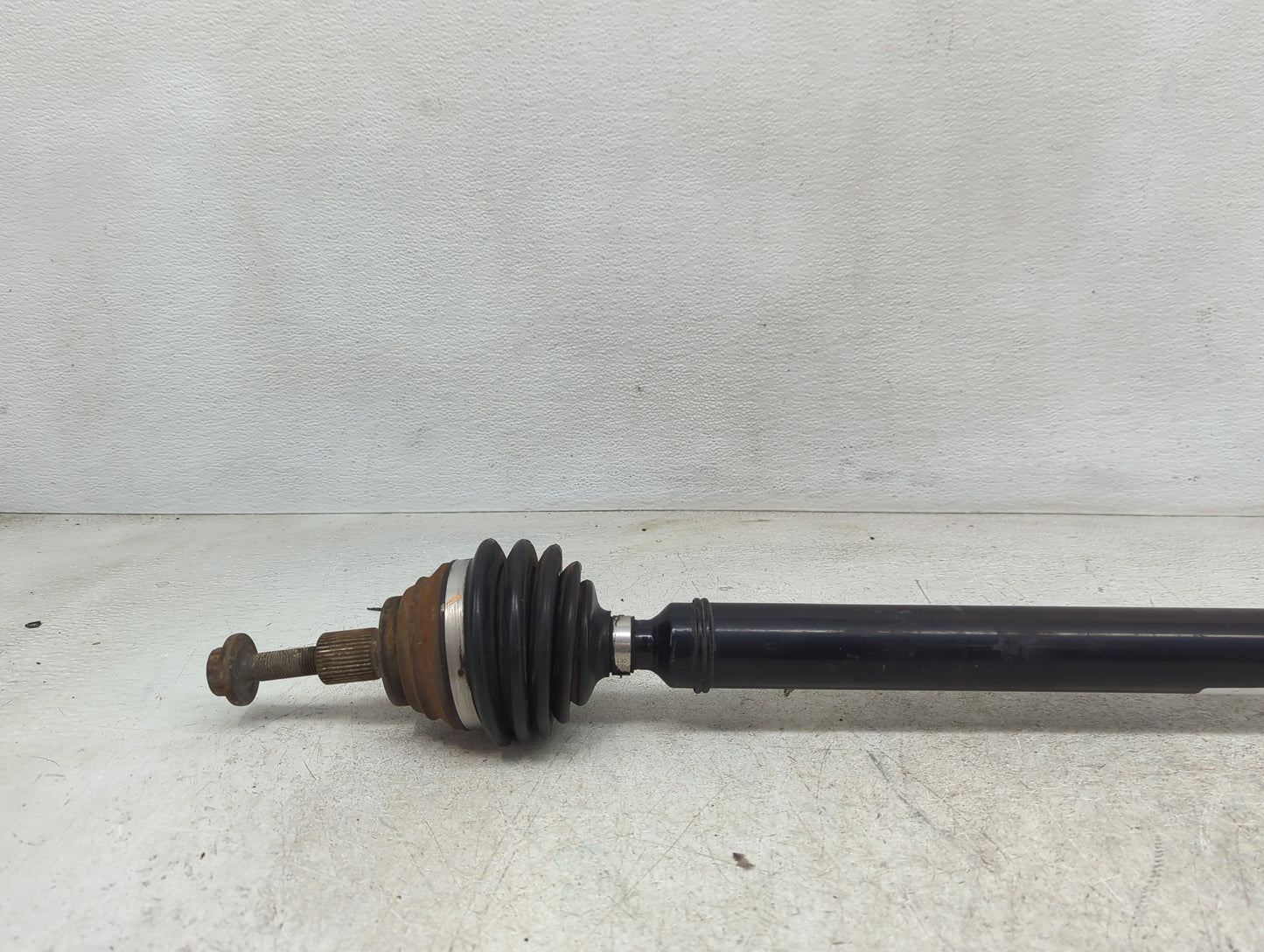 2011-2017 Volkswagen Jetta Axle Shaft Front Passenger Cv C/v - Oemusedautoparts1.com