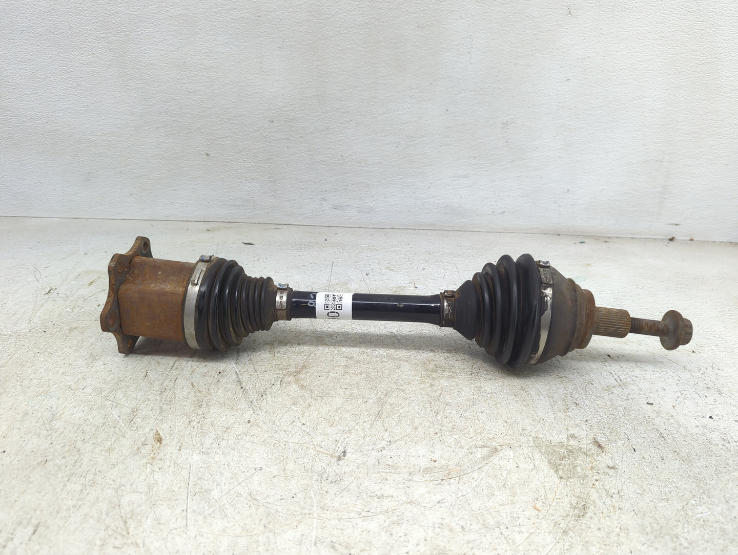2009-2014 Volkswagen Jetta Axle Shaft Front Driver Cv C/v - Oemusedautoparts1.com