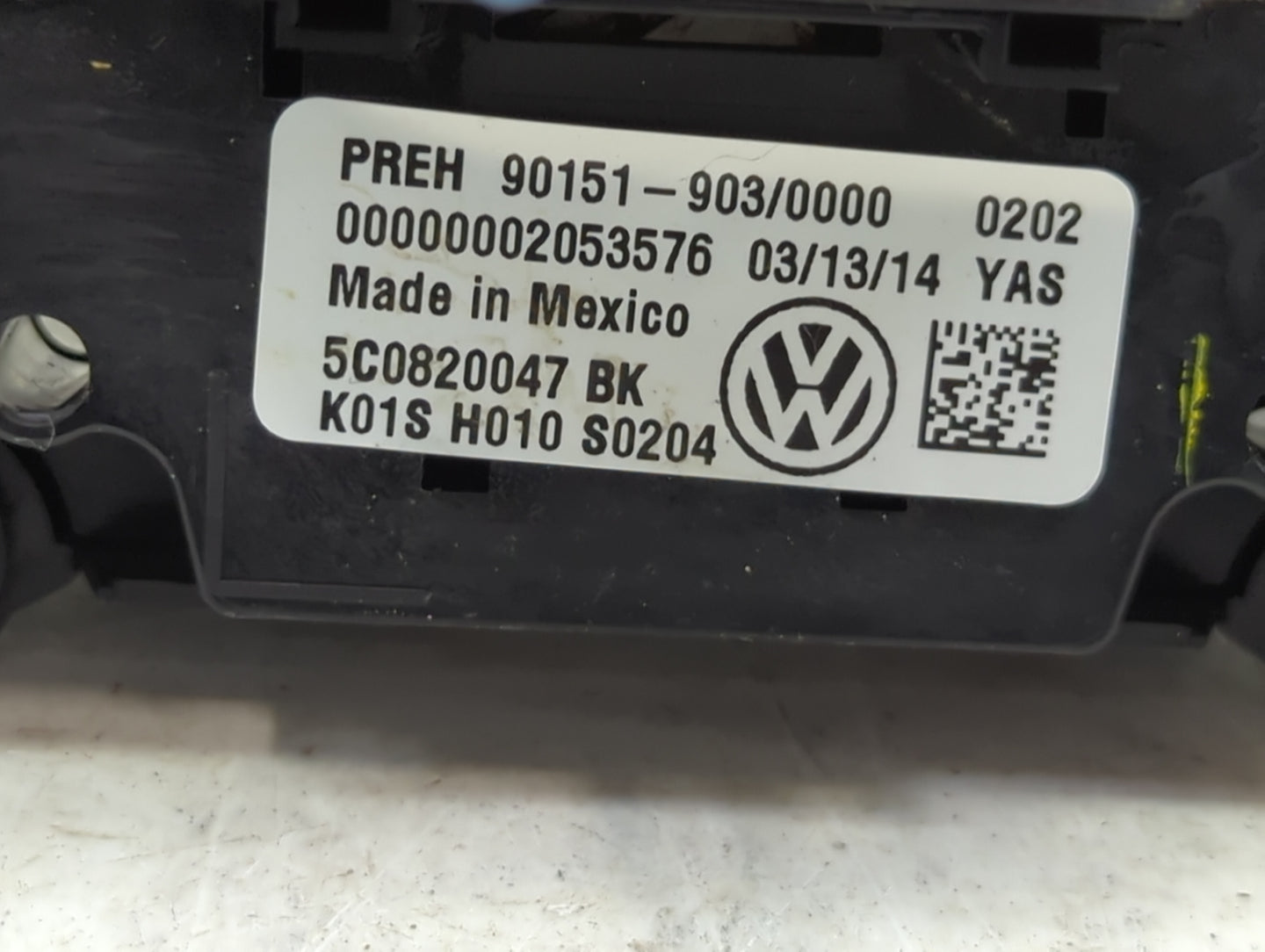 2014 Volkswagen Jetta Climate Control Module Temperature AC/Heater Replacement P/N:5C0820047 BK 90151-903/0000 Fits OEM Used