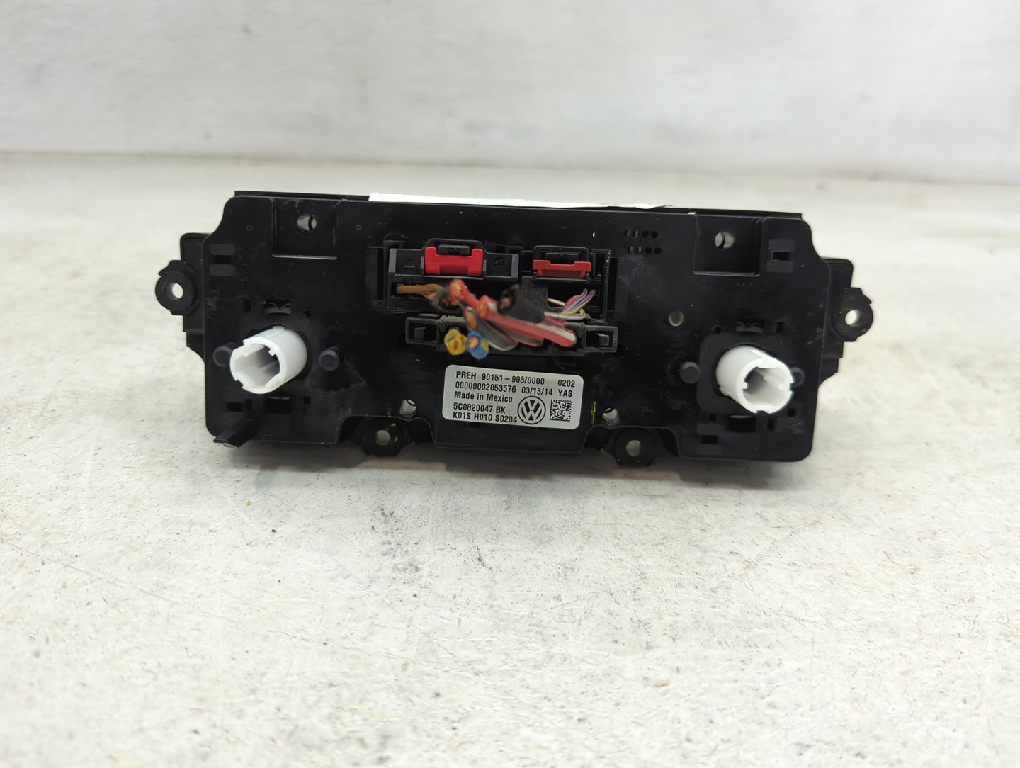 2014 Volkswagen Jetta Climate Control Module Temperature AC/Heater Replacement P/N:5C0820047 BK 90151-903/0000 Fits OEM Used