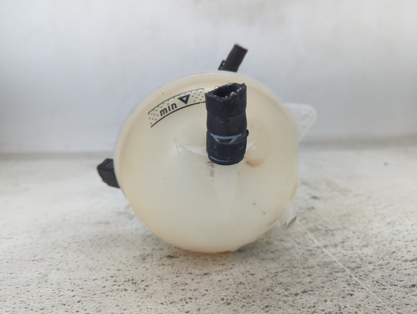 2005 Volkswagen Jetta Radiator Coolant Overflow Expansion Tank Bottle - Oemusedautoparts1.com