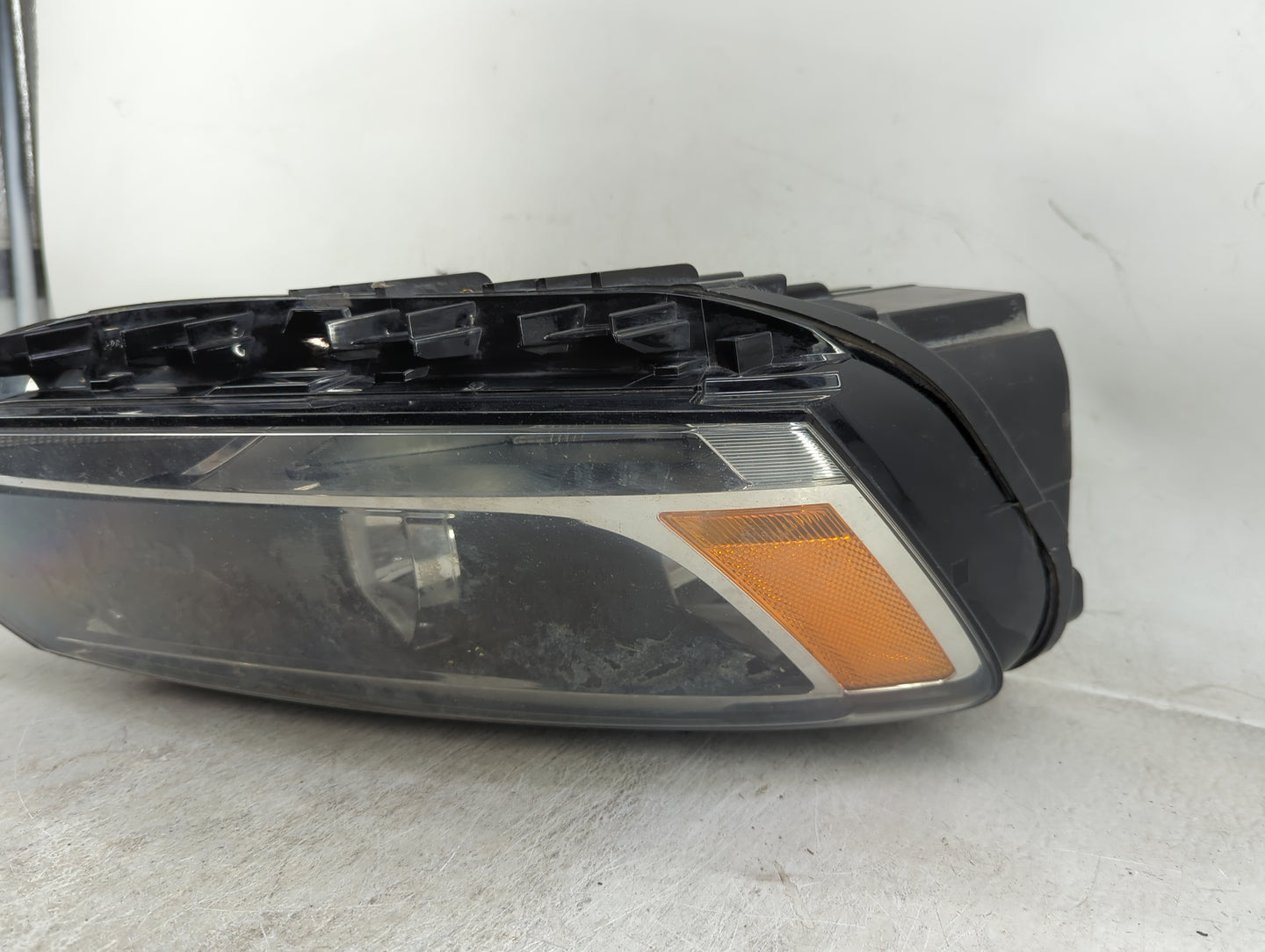 2011-2016 Volkswagen Jetta Passenger Right Oem Head Light Headlight Lamp - Oemusedautoparts1.com