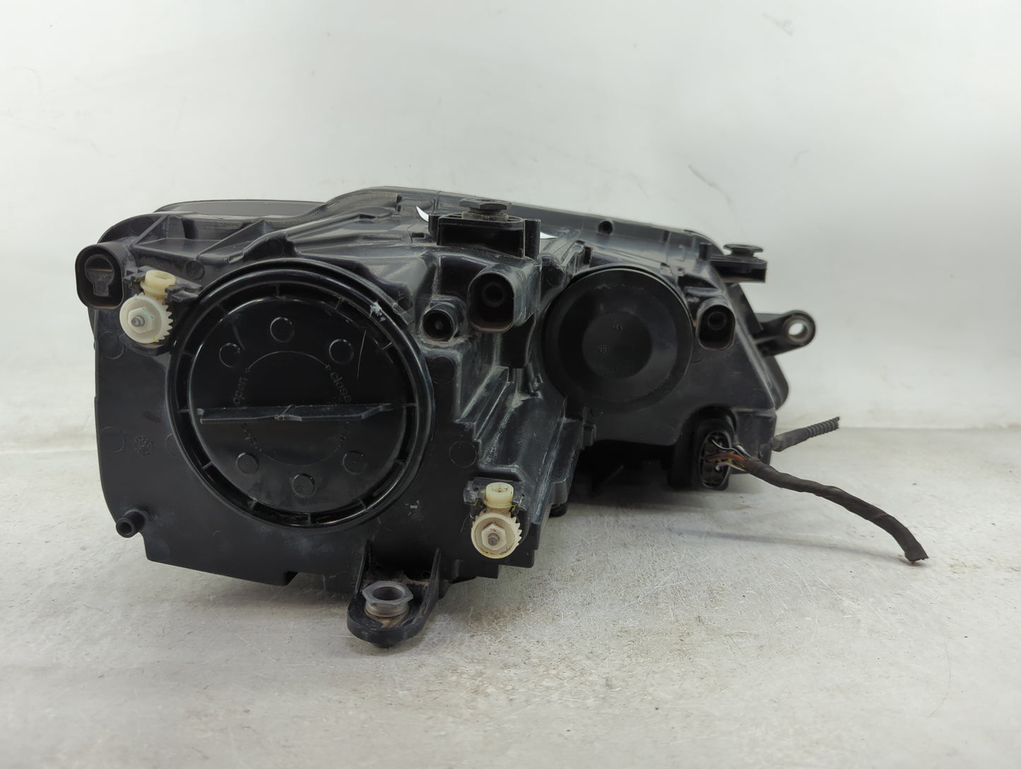 2011-2016 Volkswagen Jetta Passenger Right Oem Head Light Headlight Lamp - Oemusedautoparts1.com