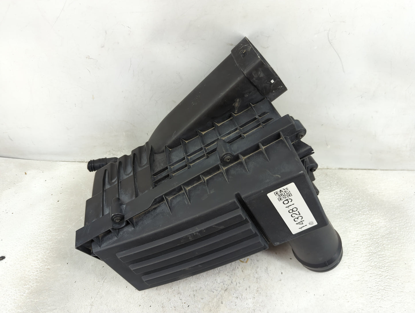 2013-2017 Volkswagen Jetta Air Cleaner Intake-duct Hose Tube - Oemusedautoparts1.com