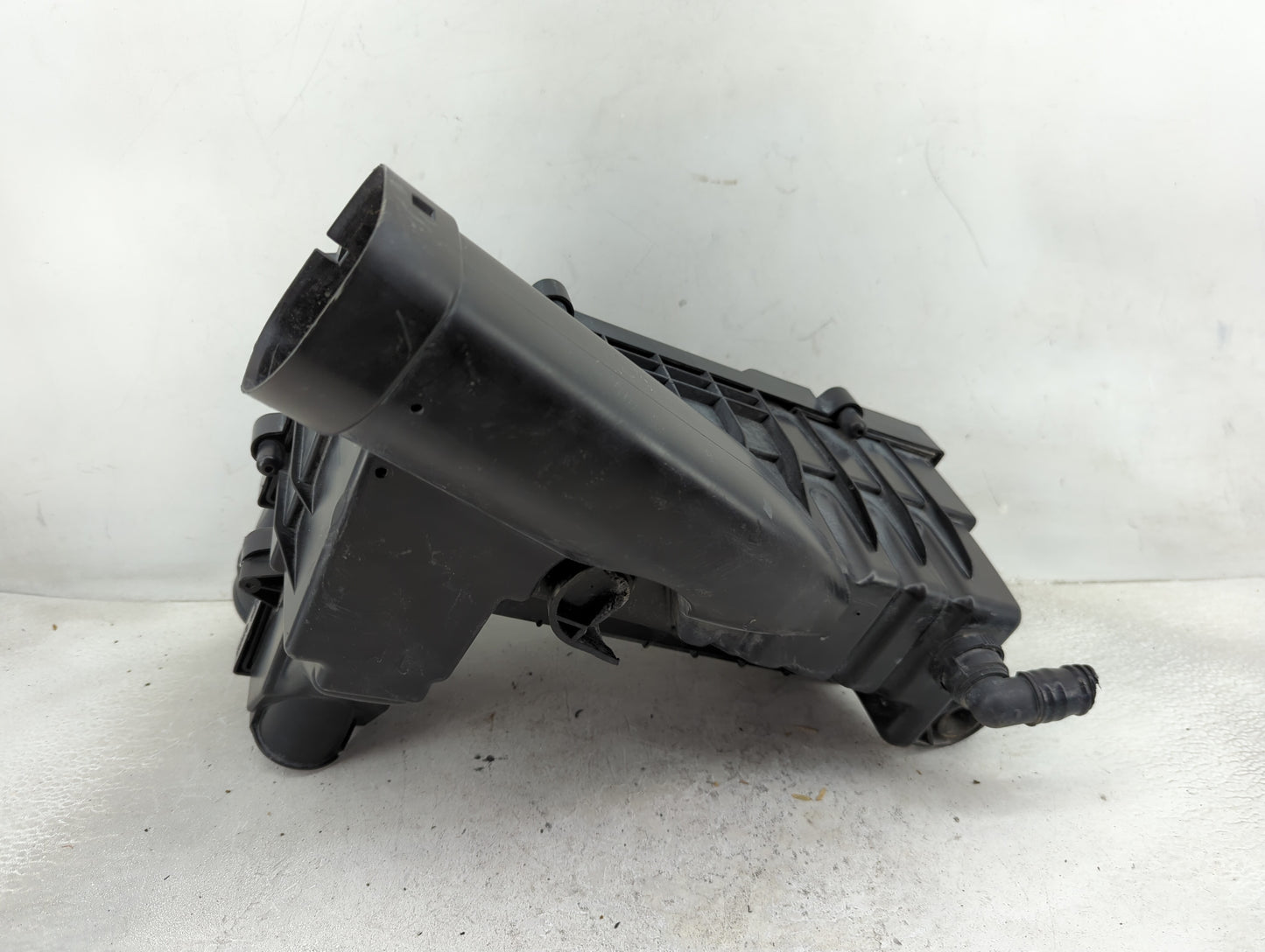 2013-2017 Volkswagen Jetta Air Cleaner Intake-duct Hose Tube - Oemusedautoparts1.com