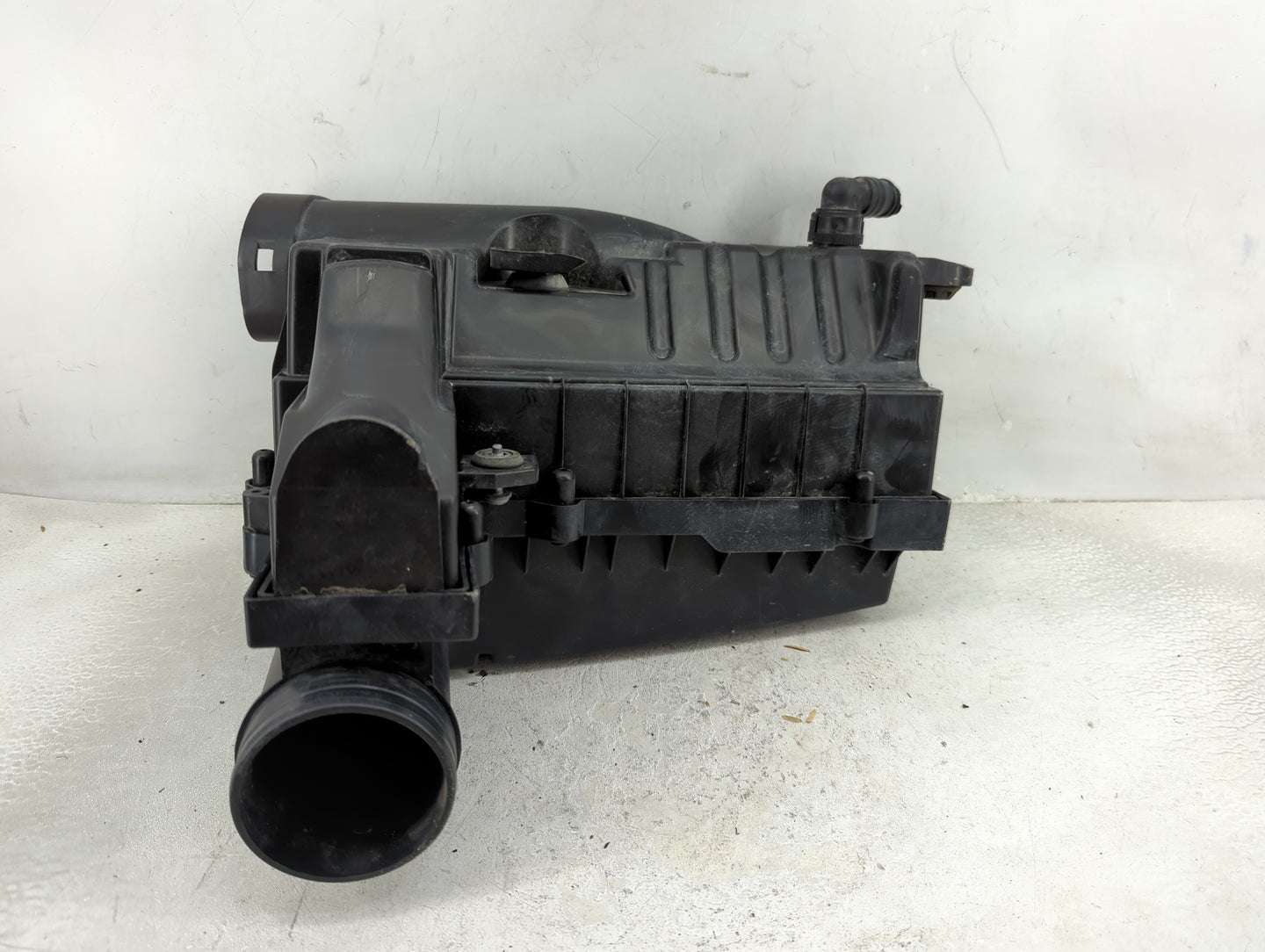 2013-2017 Volkswagen Jetta Air Cleaner Intake-duct Hose Tube - Oemusedautoparts1.com