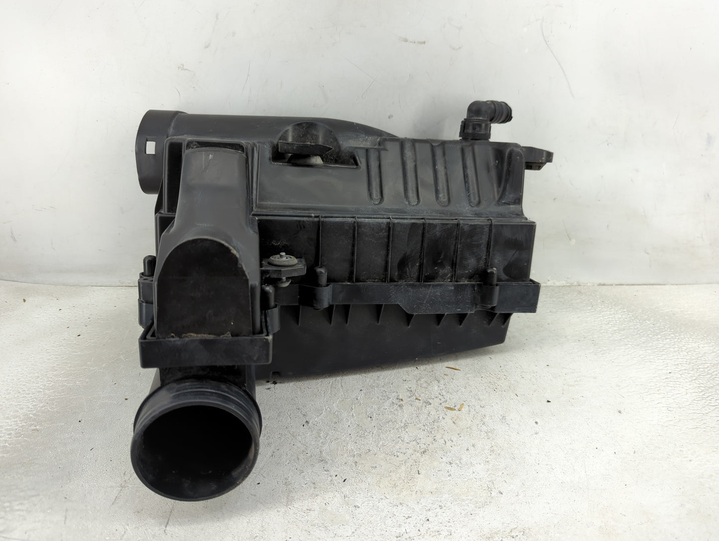 2013-2017 Volkswagen Jetta Air Cleaner Intake-duct Hose Tube - Oemusedautoparts1.com